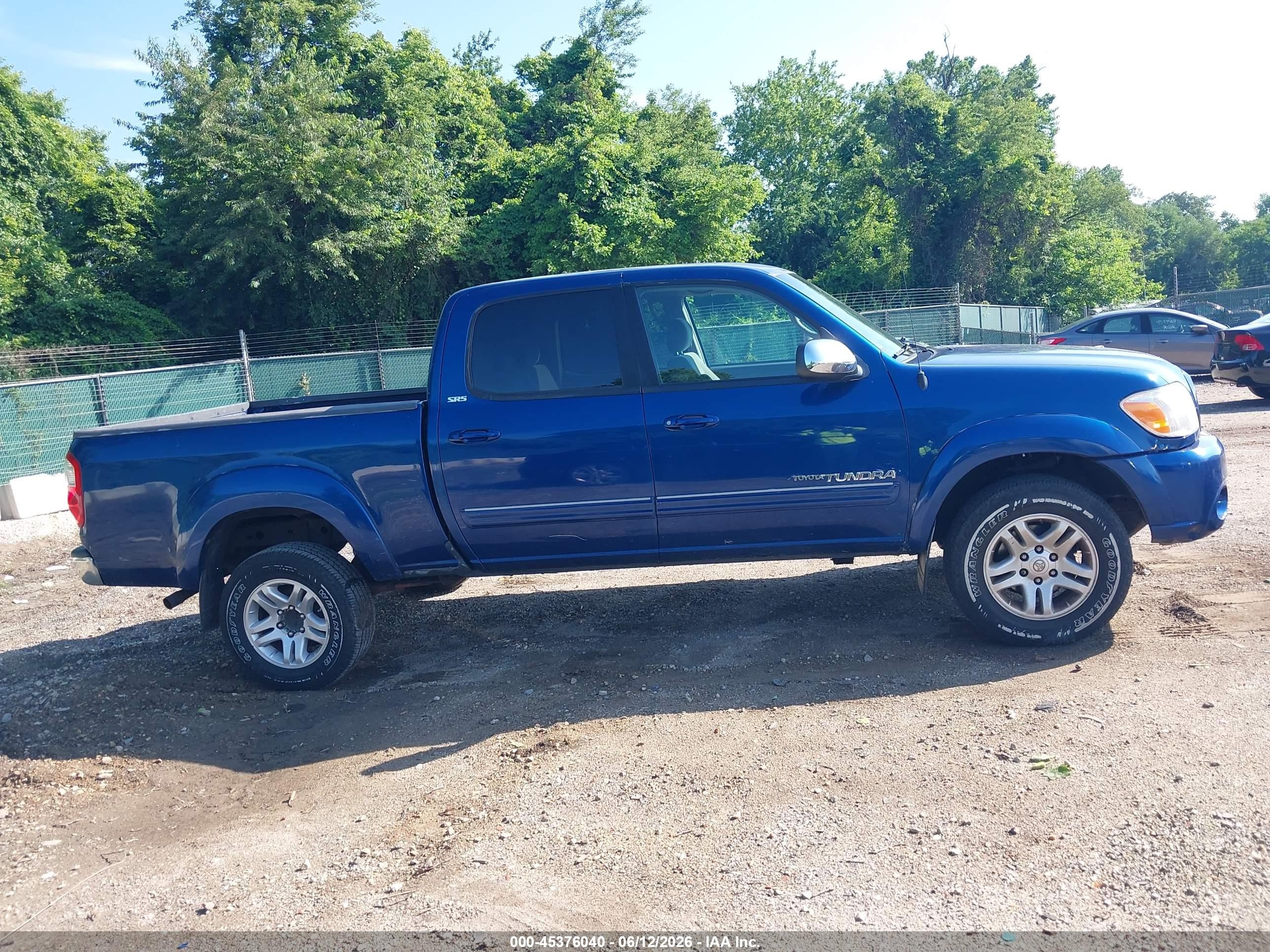 2005 Toyota Tundra Sr5 V8 Blue vin: 5TBDT44165S484272