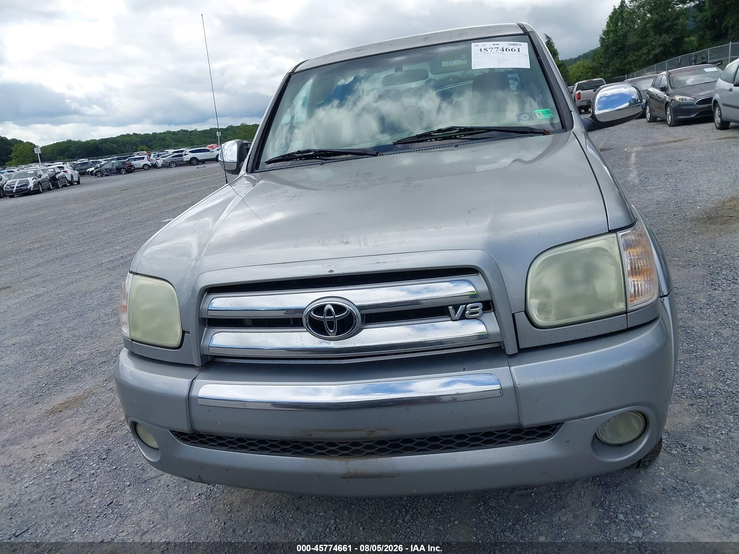 2005 Toyota Tundra Sr5 V8 Серебряный vin: 5TBDT44175S477380