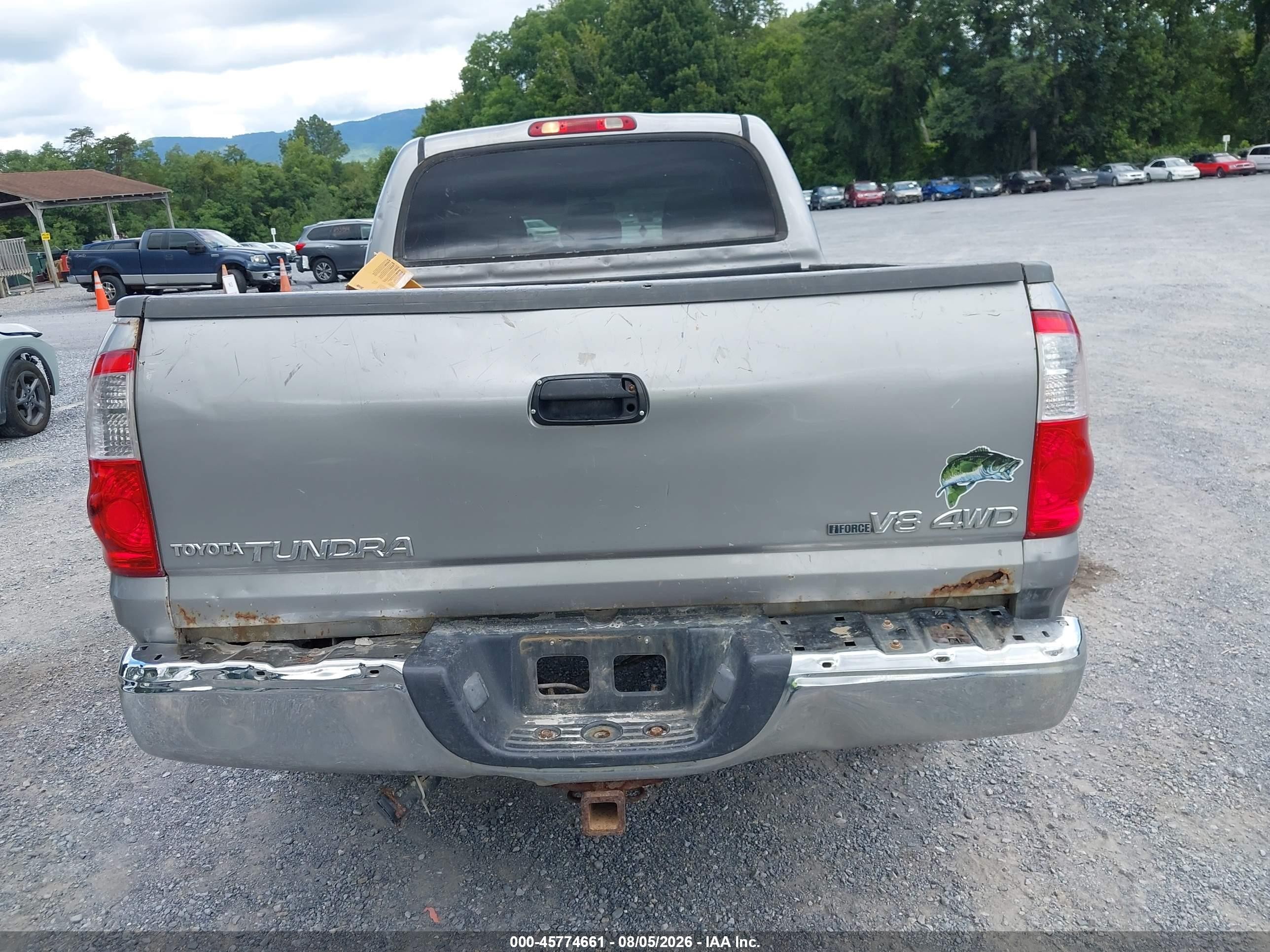 2005 Toyota Tundra Sr5 V8 Серебряный vin: 5TBDT44175S477380