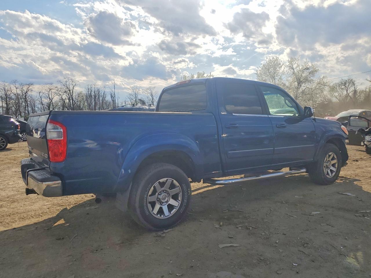 2005 Toyota Tundra Sr5 Blue vin: 5TBDT44175S483941