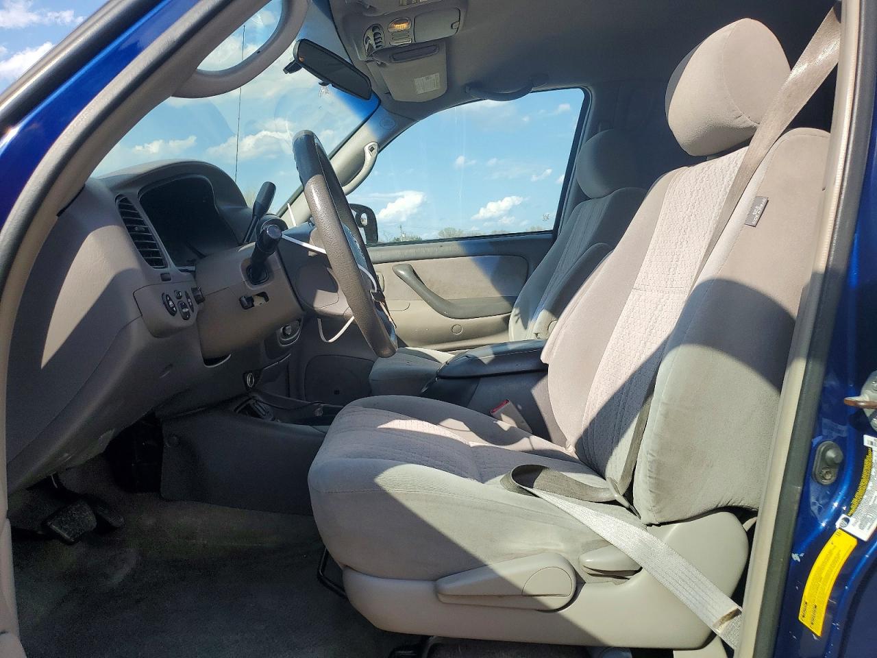 2005 Toyota Tundra Sr5 Blue vin: 5TBDT44175S483941
