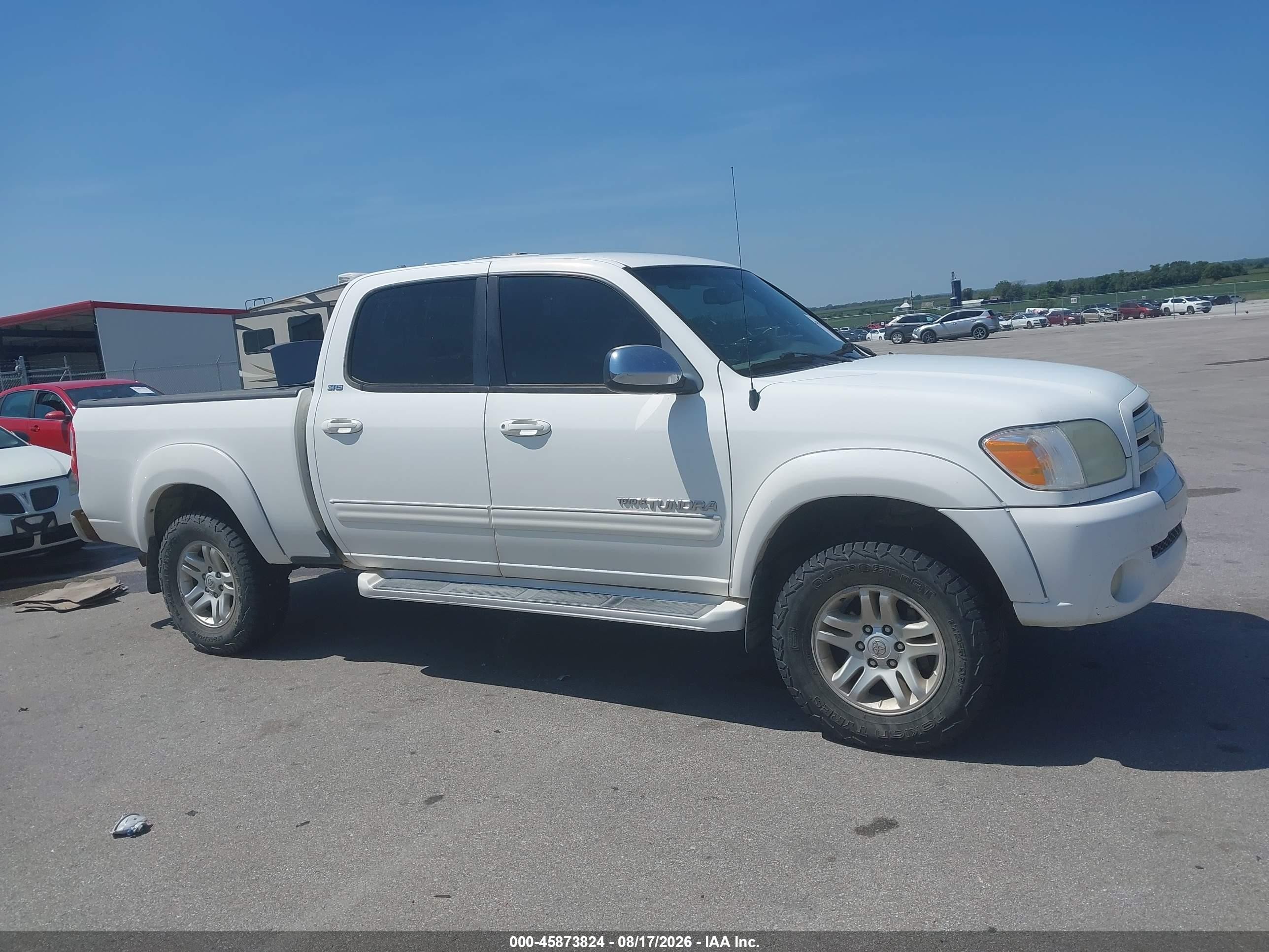 2006 Toyota Tundra Sr5 V8 White vin: 5TBDT44176S551236