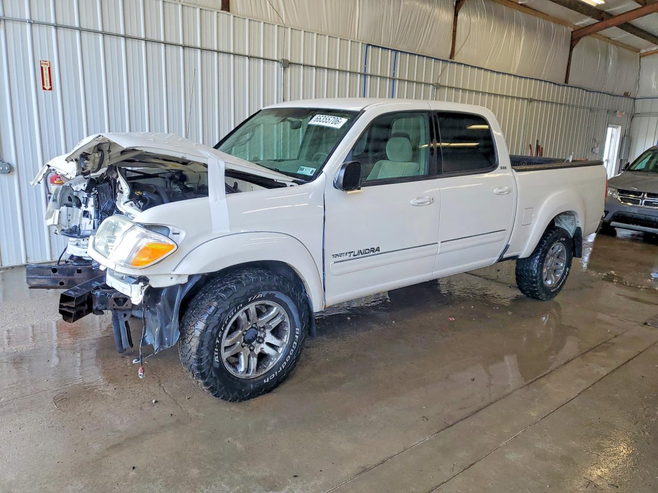 2006 Toyota Tundra Double Cab Sr5 White vin: 5TBDT44176S554489