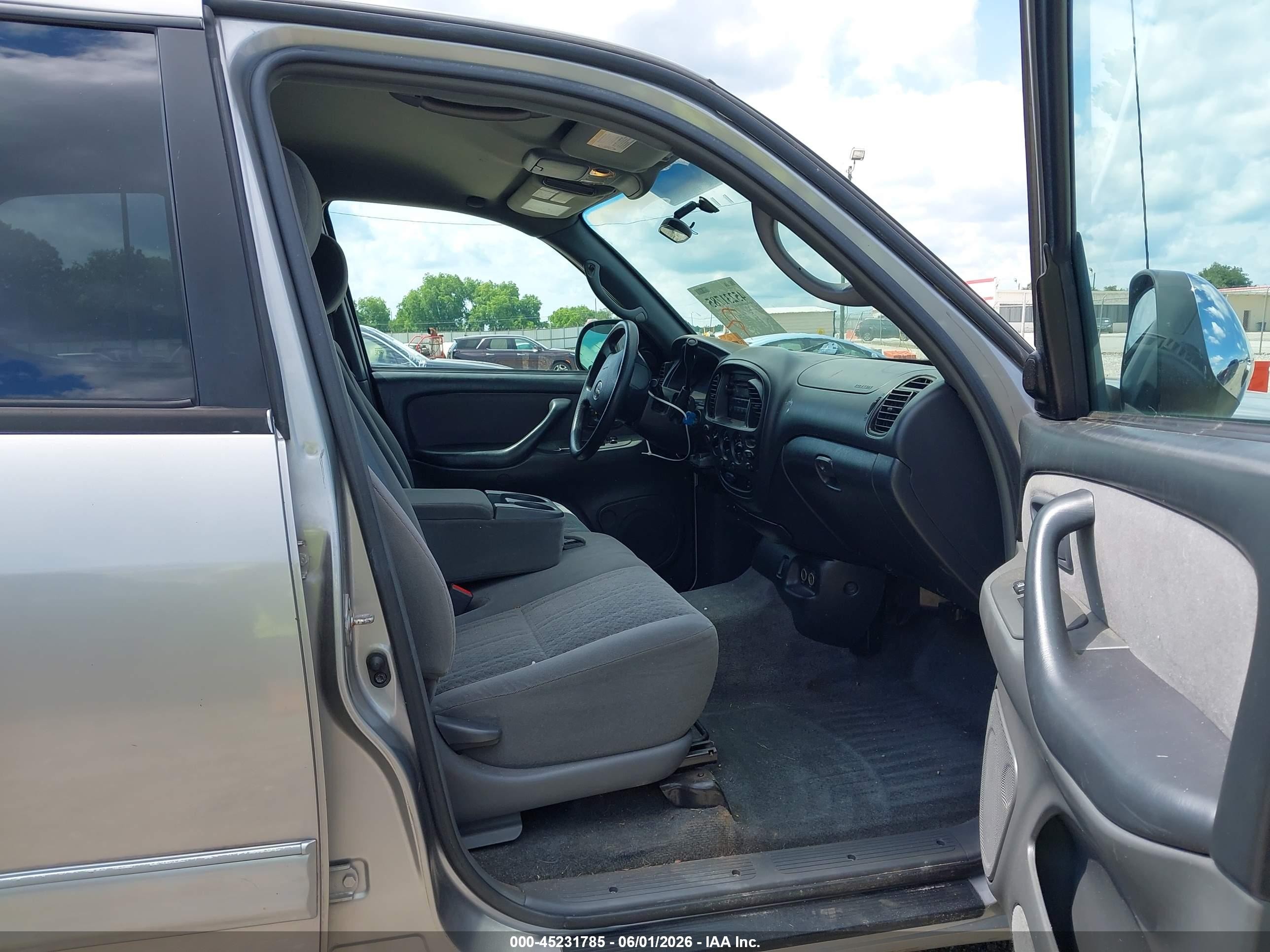 2005 Toyota Tundra Sr5 V8 Gray vin: 5TBDT44185S486430
