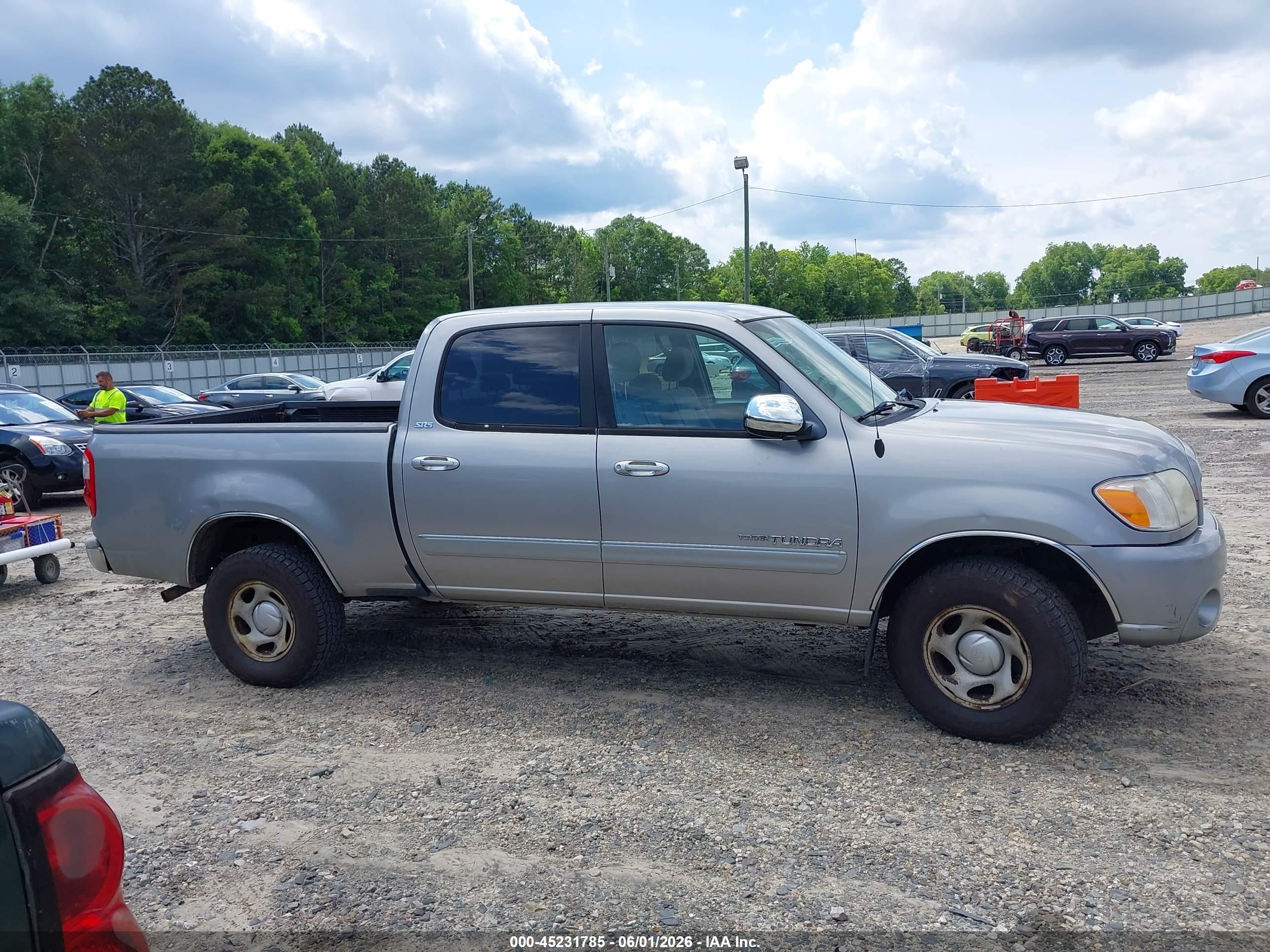 2005 Toyota Tundra Sr5 V8 Gray vin: 5TBDT44185S486430