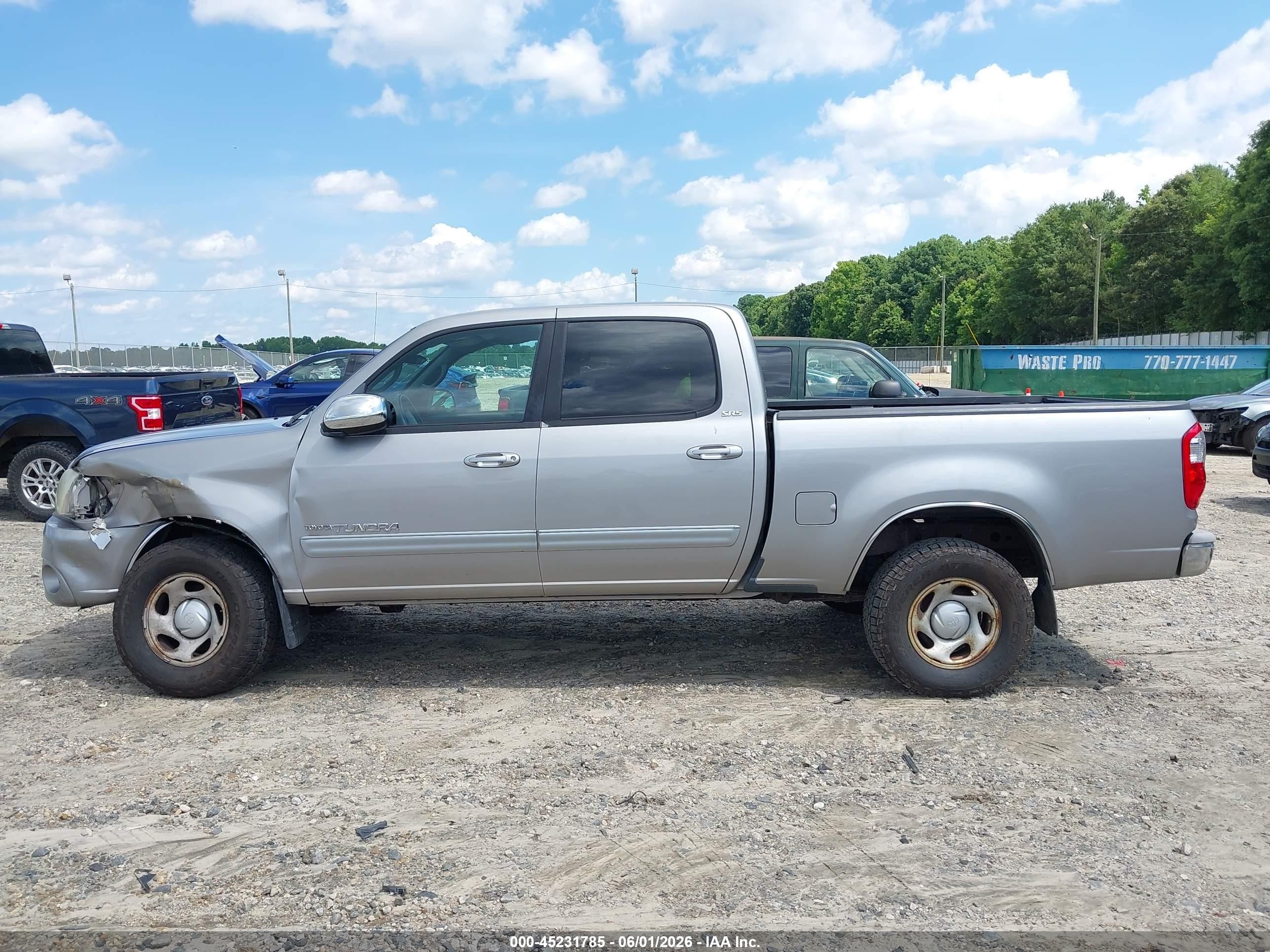 2005 Toyota Tundra Sr5 V8 Gray vin: 5TBDT44185S486430