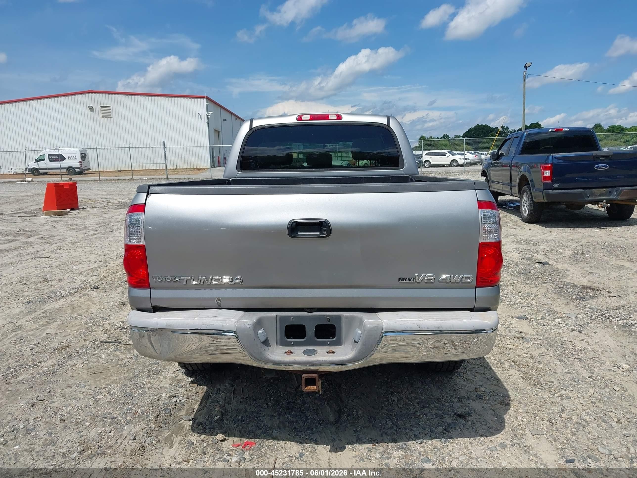 2005 Toyota Tundra Sr5 V8 Gray vin: 5TBDT44185S486430
