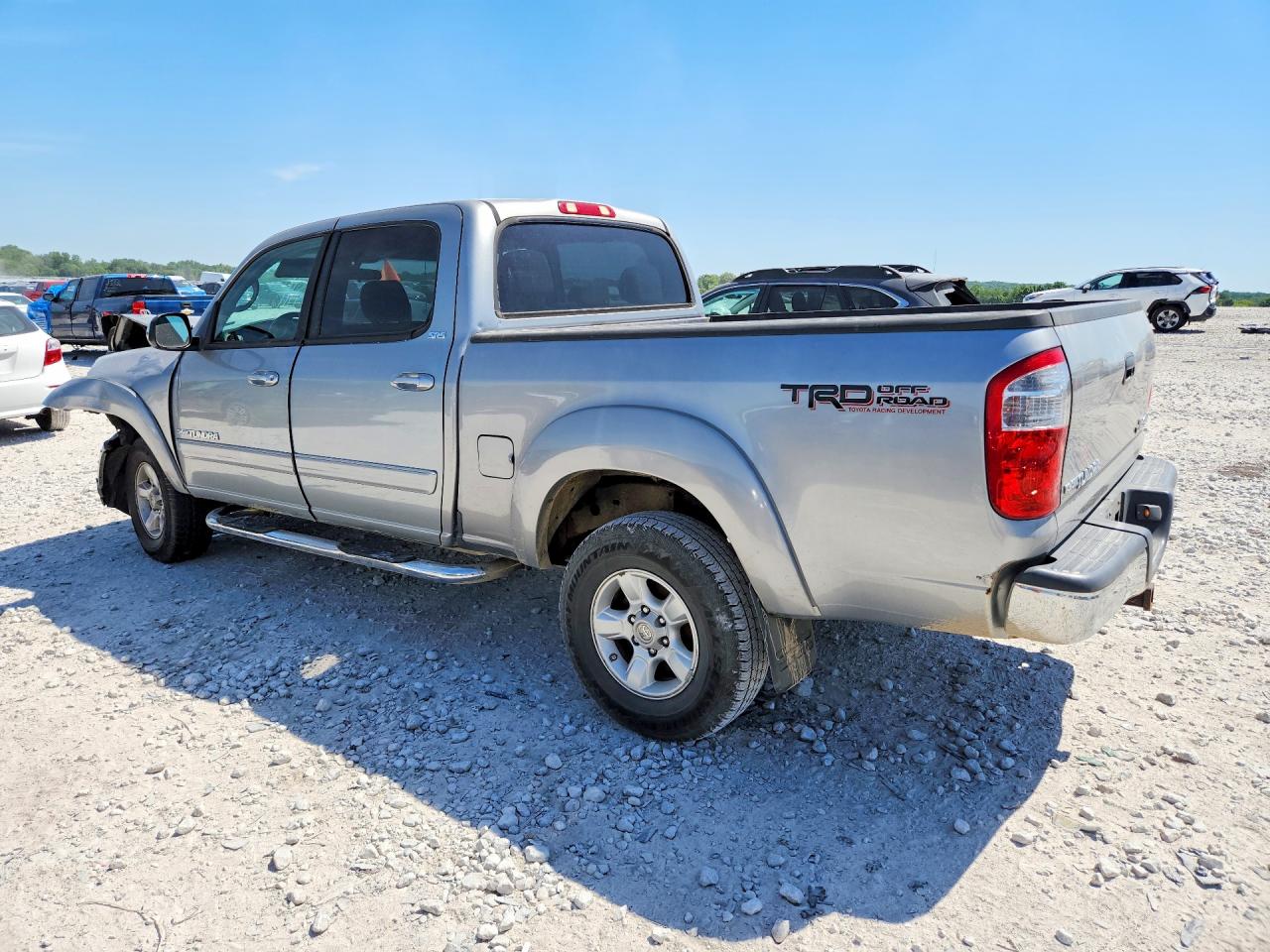 2005 Toyota Tundra Double Cab Sr5 Silver vin: 5TBDT44185S489084