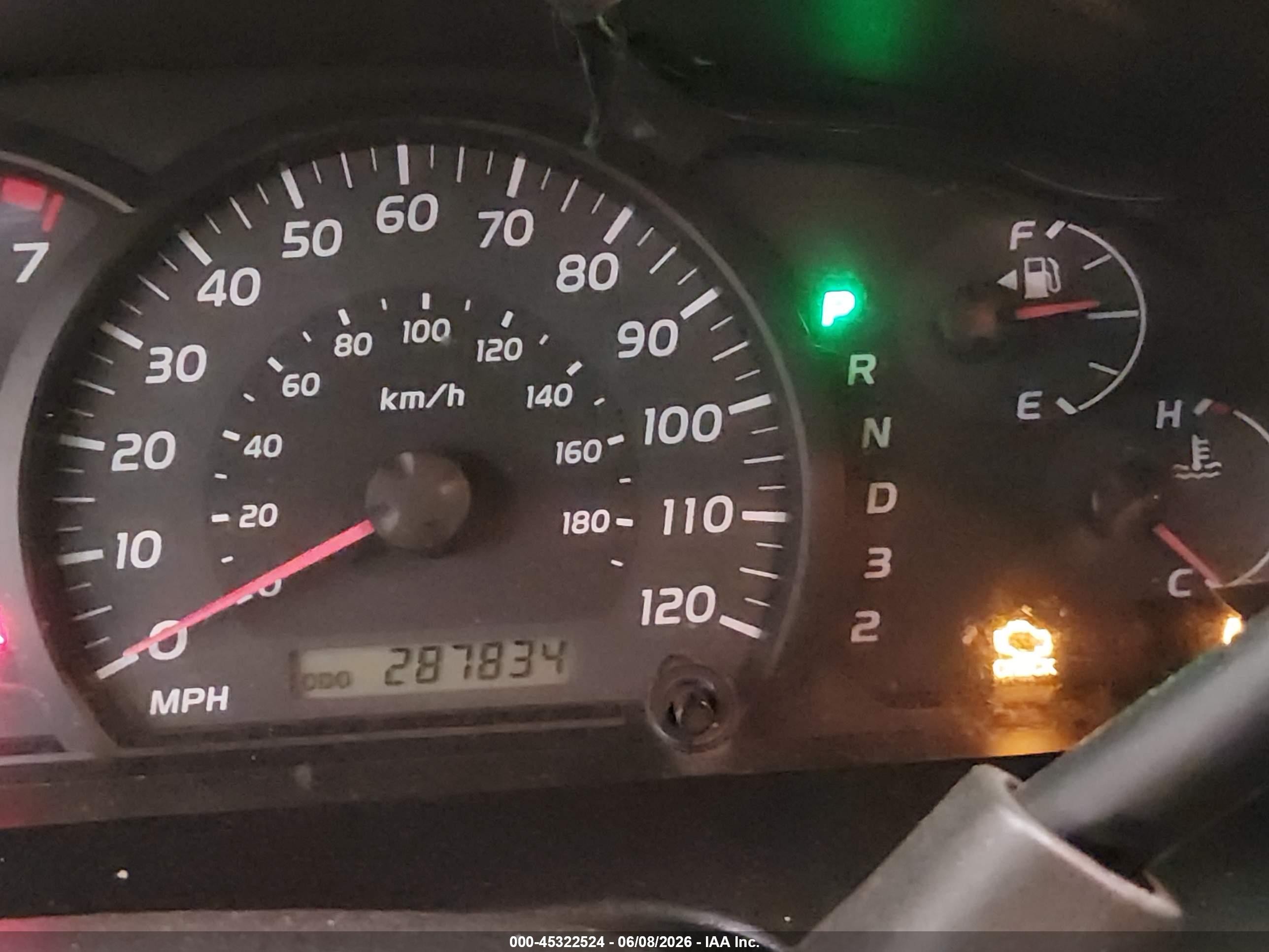 2006 Toyota Tundra Sr5 V8 Silver vin: 5TBDT44186S512624