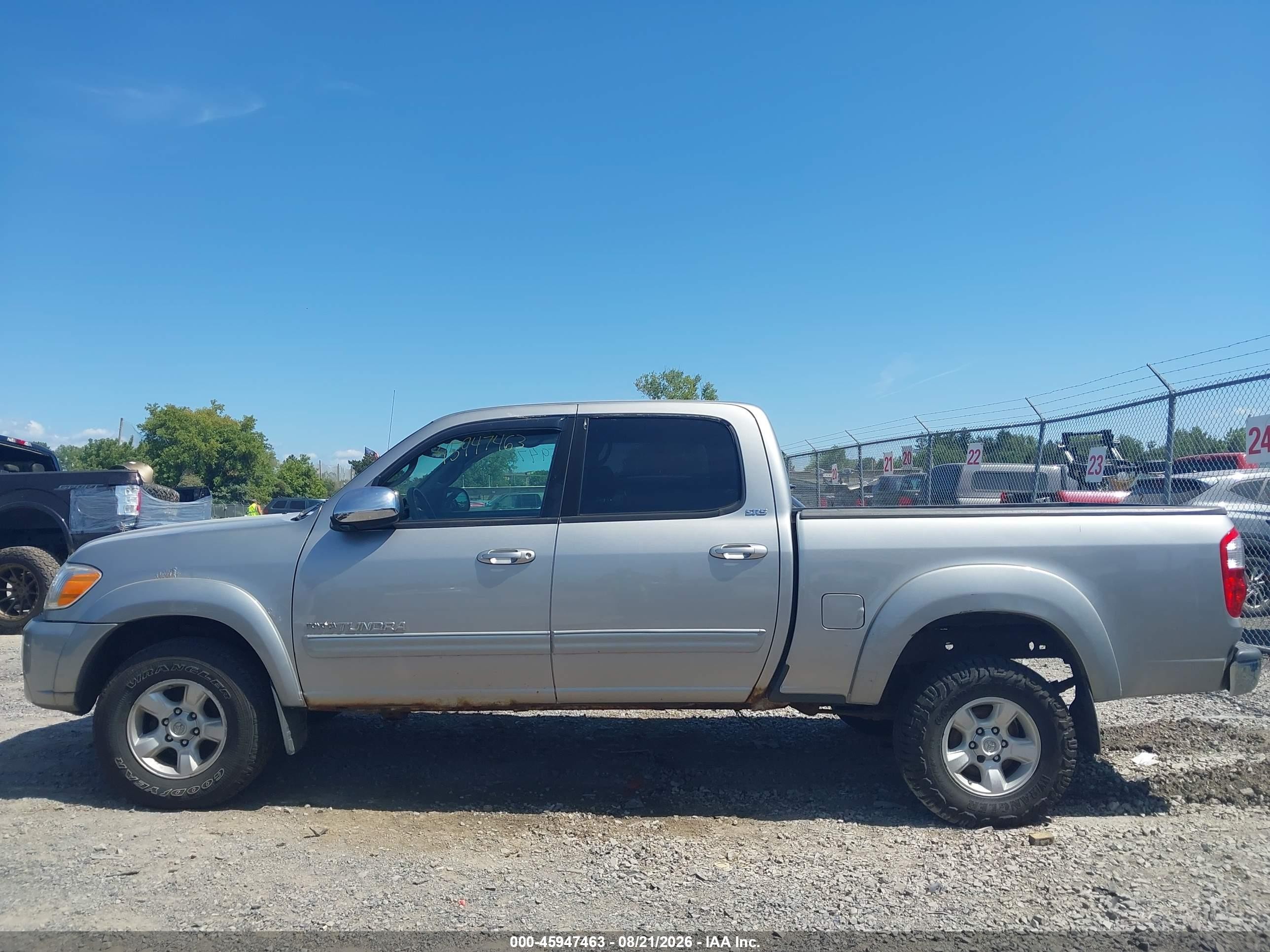 2006 Toyota Tundra Sr5 V8 Silver vin: 5TBDT44186S540939