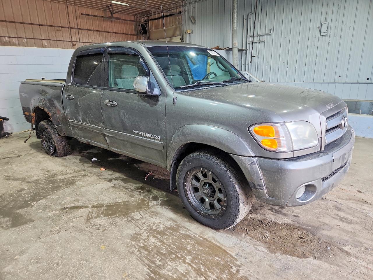 2004 Toyota Tundra Sr5 Gray vin: 5TBDT44194S444587