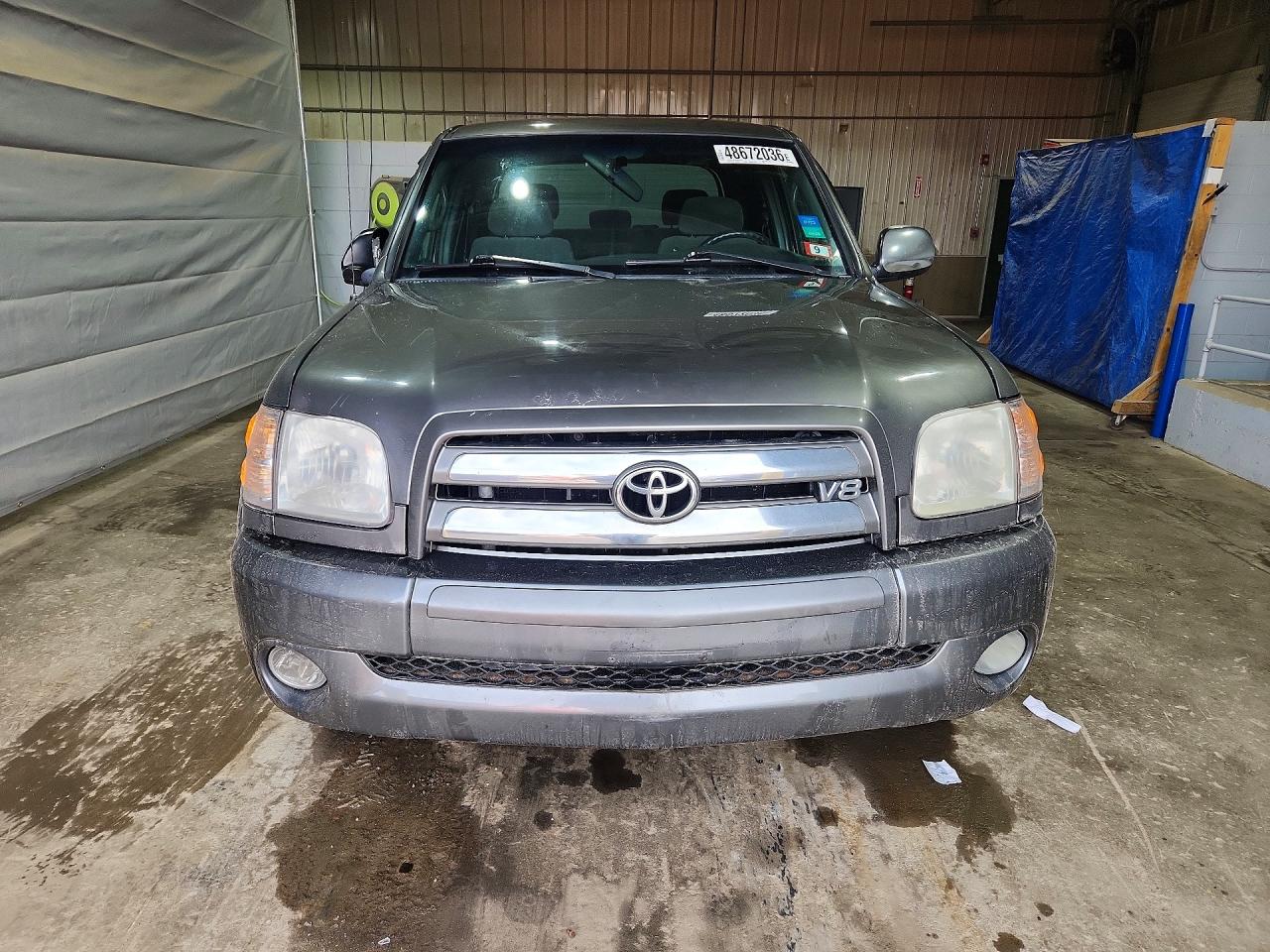 2004 Toyota Tundra Sr5 Gray vin: 5TBDT44194S444587