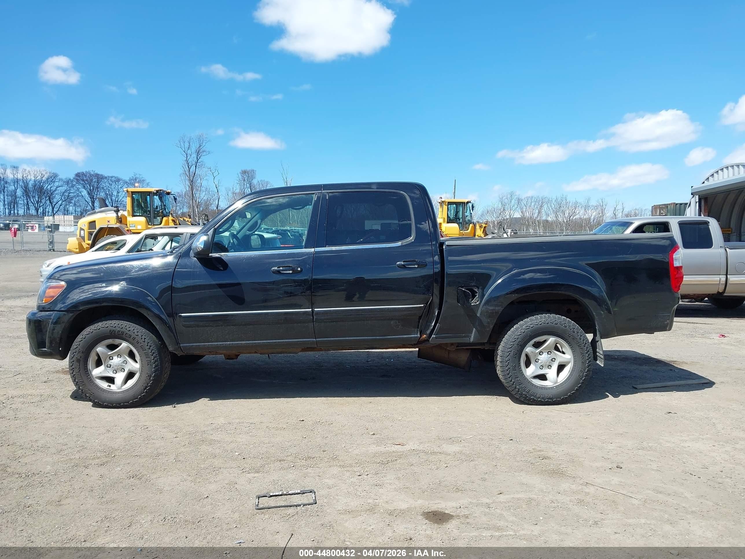 2005 Toyota Tundra Sr5 V8 Black vin: 5TBDT44195S472679