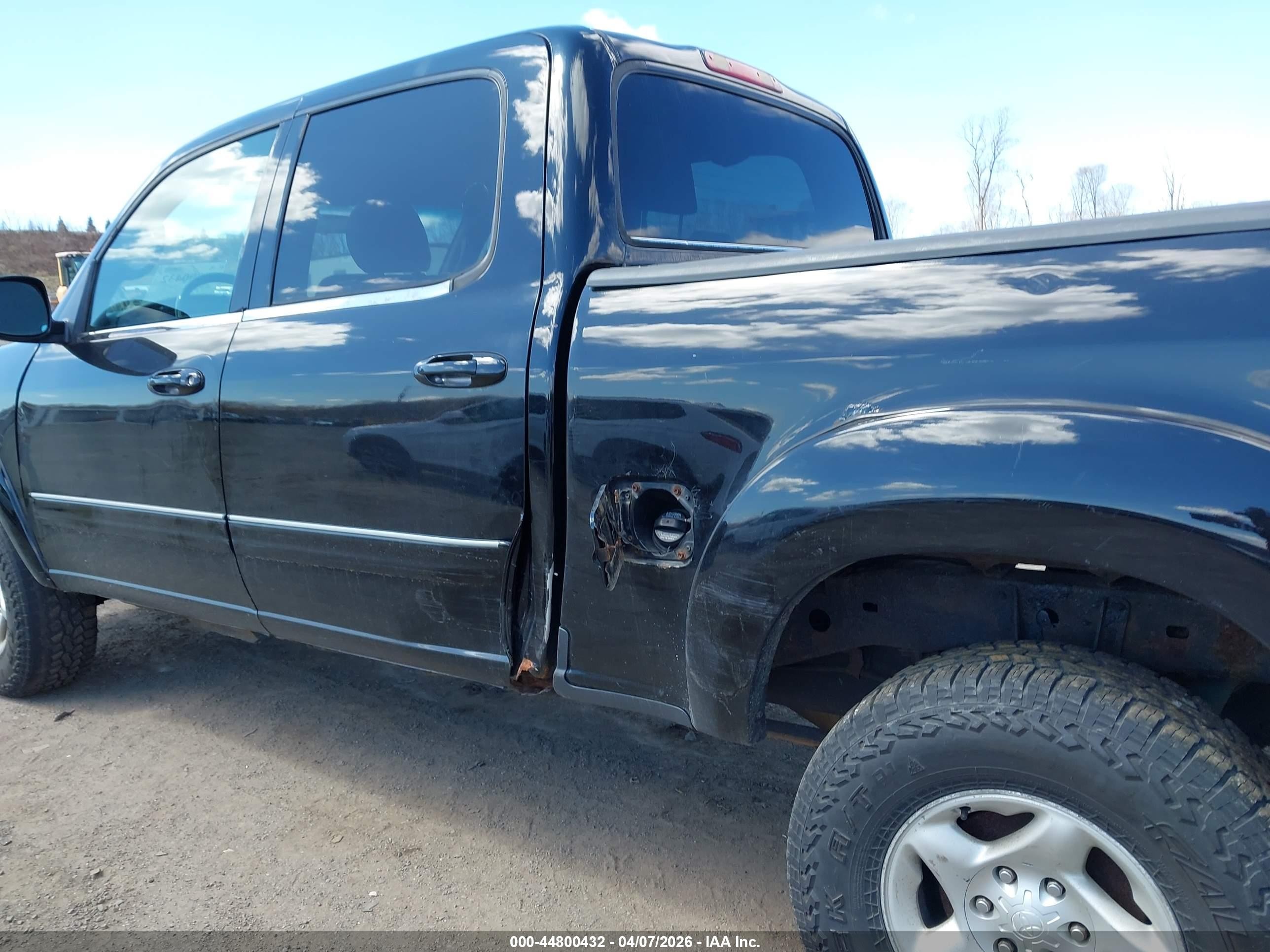 2005 Toyota Tundra Sr5 V8 Black vin: 5TBDT44195S472679