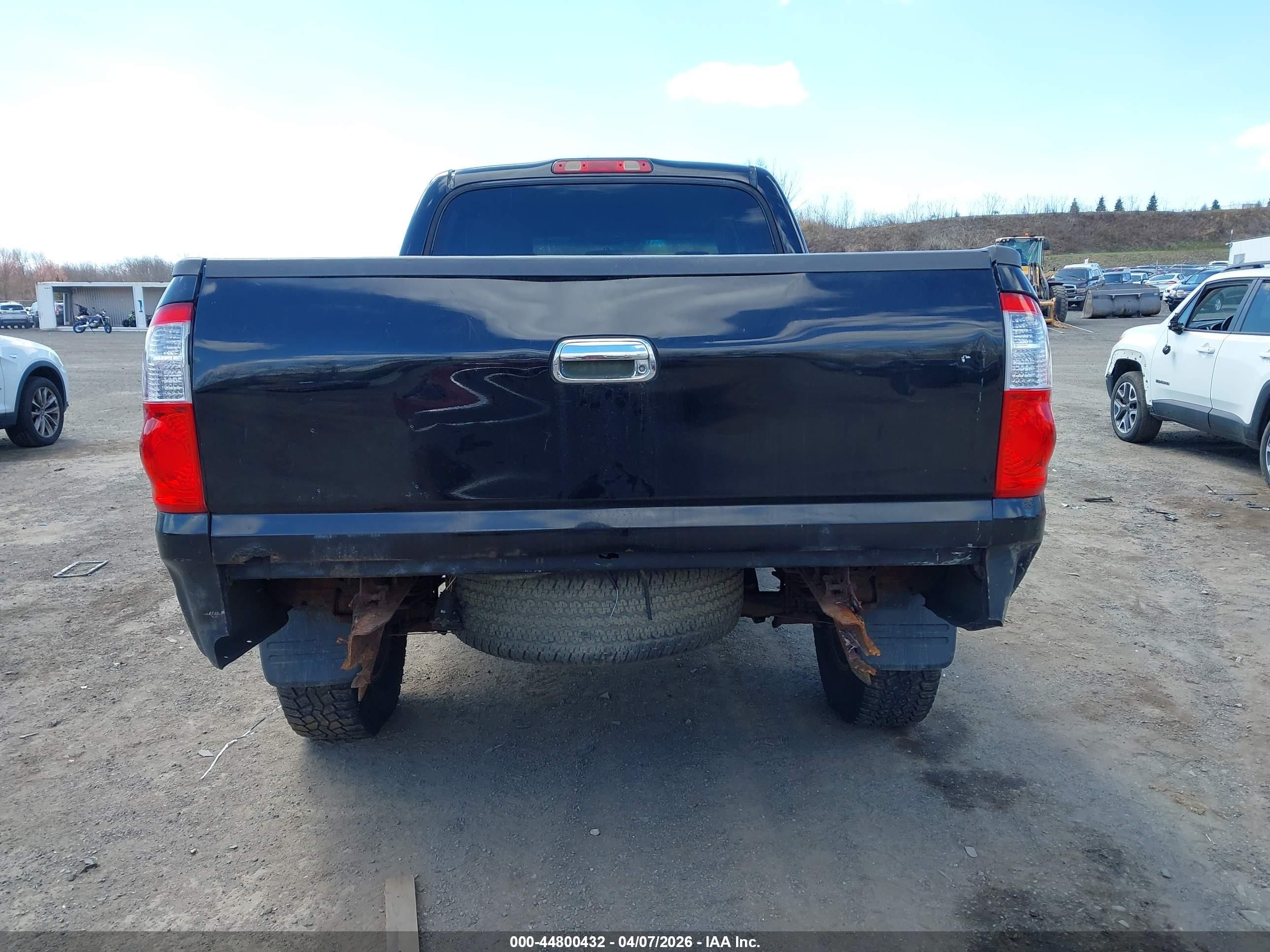 2005 Toyota Tundra Sr5 V8 Black vin: 5TBDT44195S472679