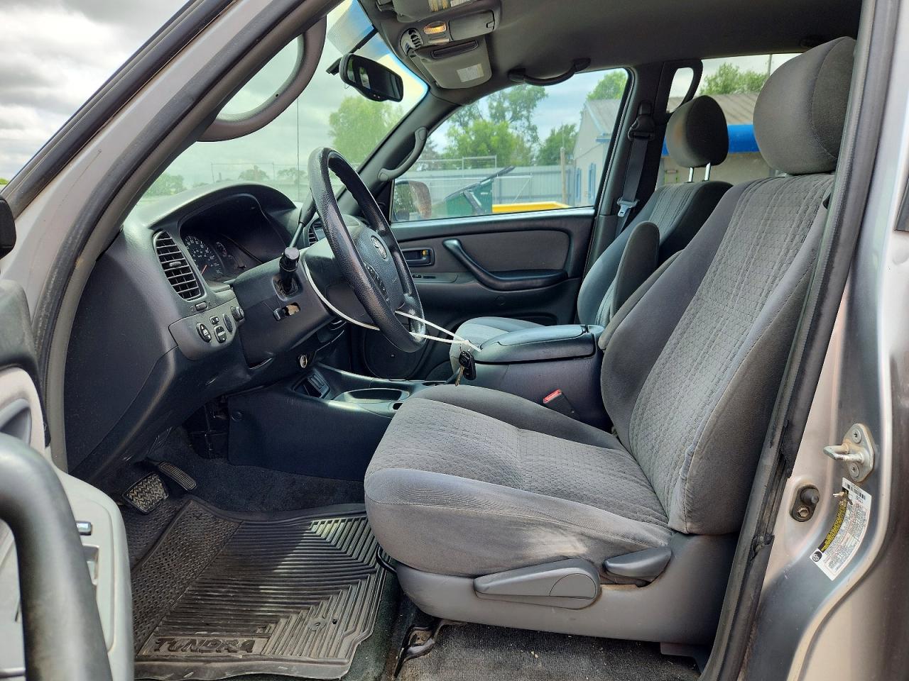 2005 Toyota Tundra Double Cab Sr5 Gray vin: 5TBDT44195S496819