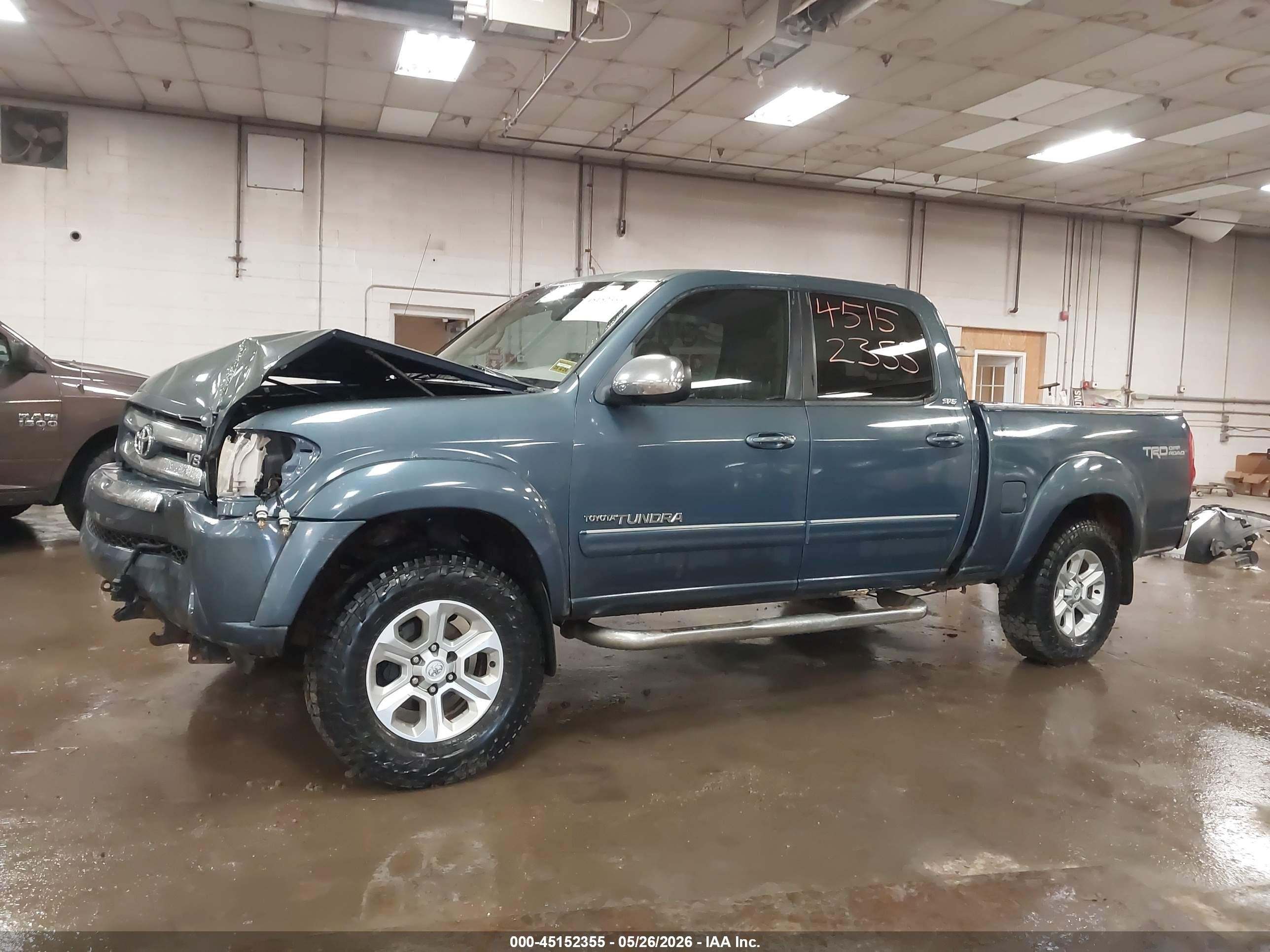 2006 Toyota Tundra Sr5 V8 Blue vin: 5TBDT44196S524572