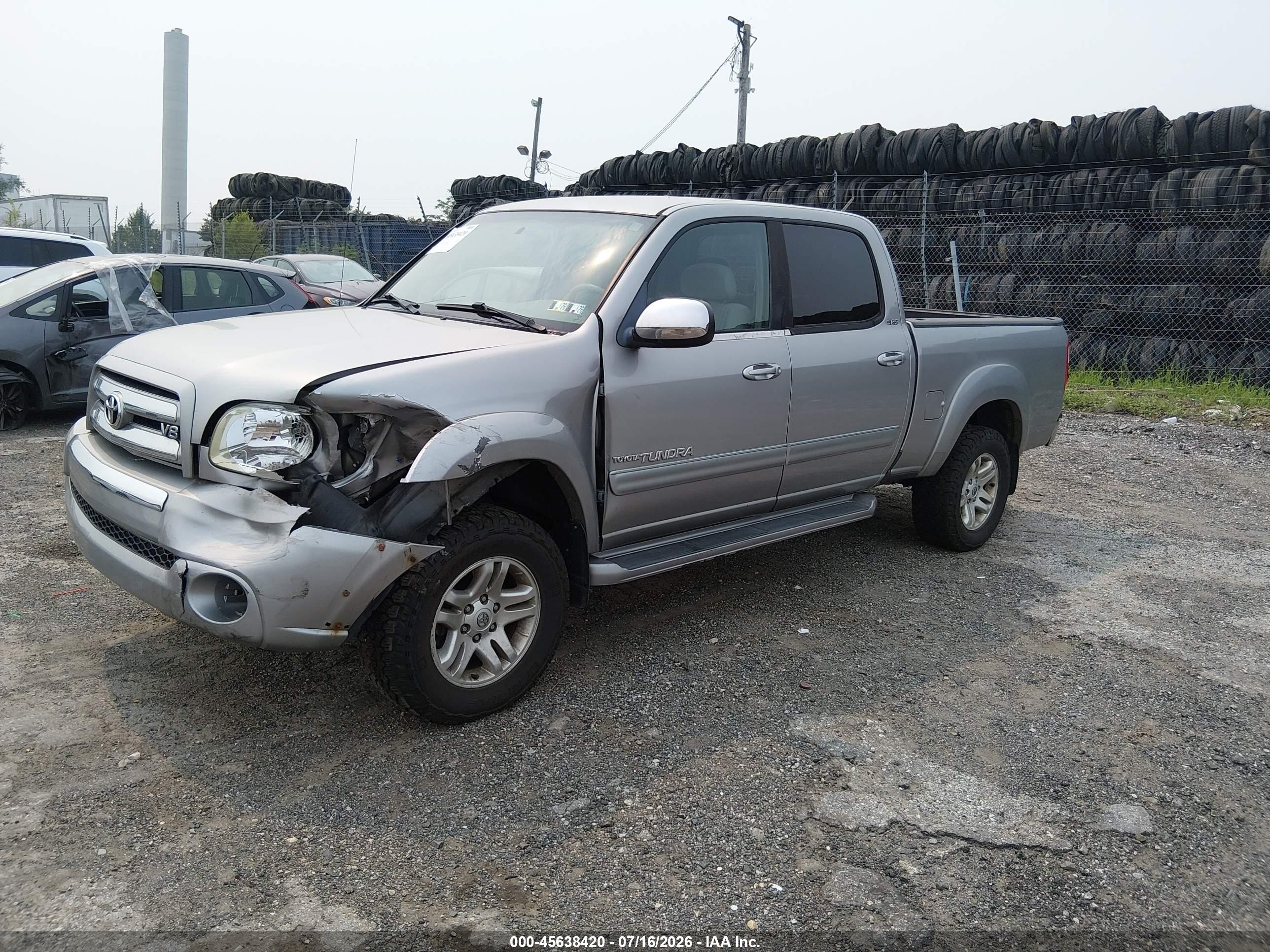 2004 Toyota Tundra Sr5 V8 Silver vin: 5TBDT441X4S461978