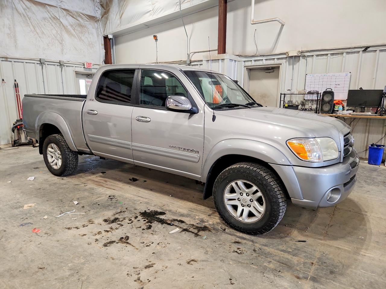 2005 Toyota Tundra Double Cab Sr5 Silver vin: 5TBDT441X5S468009