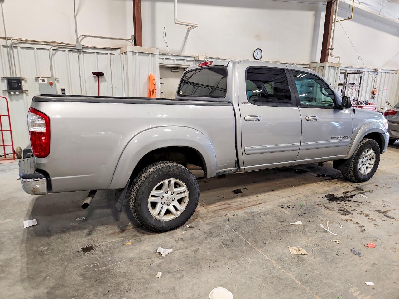 2005 Toyota Tundra Double Cab Sr5 Silver vin: 5TBDT441X5S468009