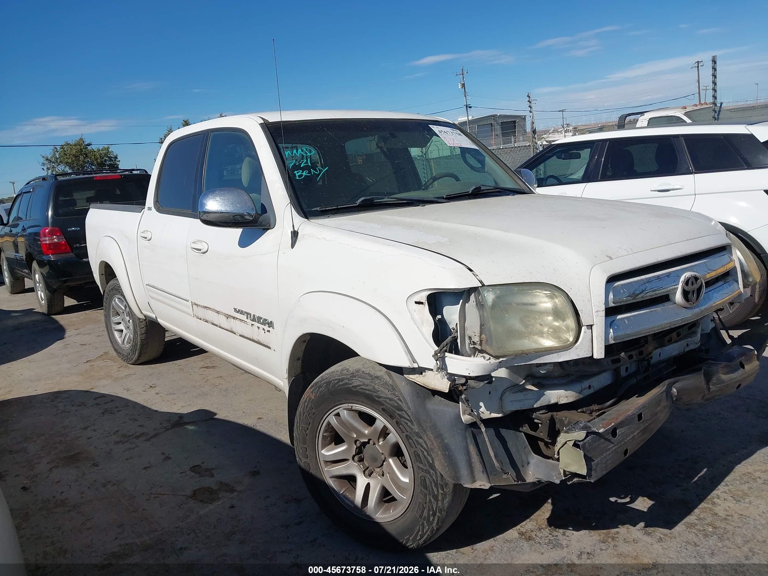 2005 Toyota Tundra Sr5 V8 White vin: 5TBDT441X5S495386