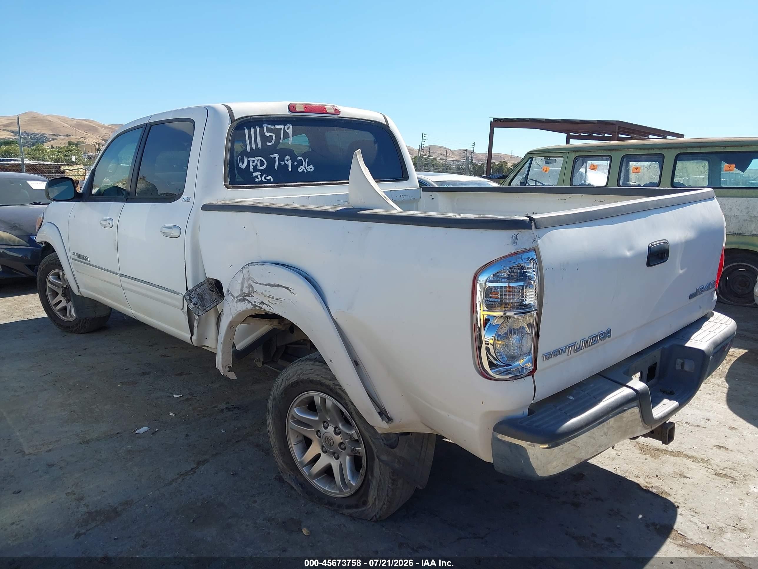 2005 Toyota Tundra Sr5 V8 White vin: 5TBDT441X5S495386