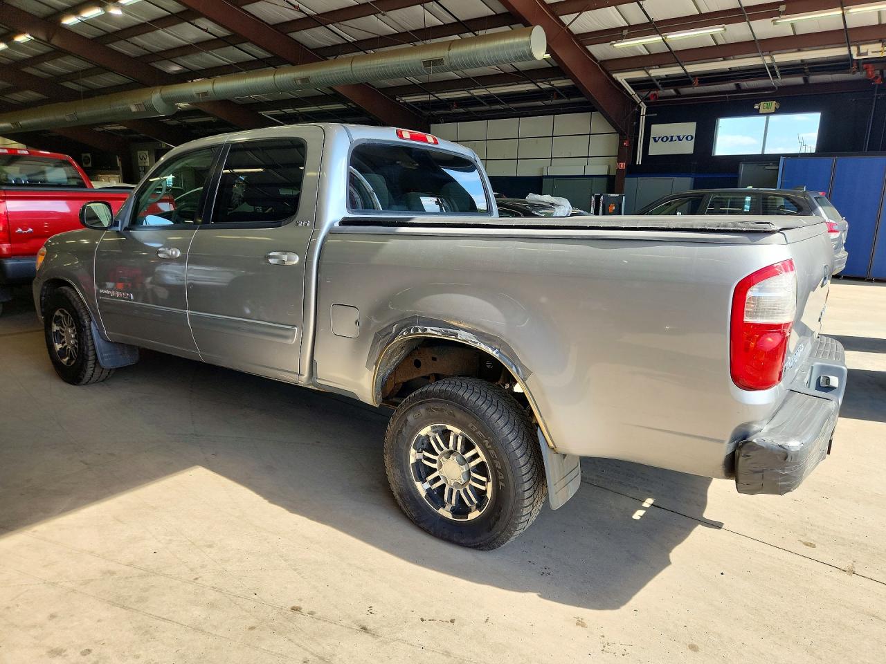 2005 Toyota Tundra Double Cab Sr5 Silver vin: 5TBDT441X5S498417