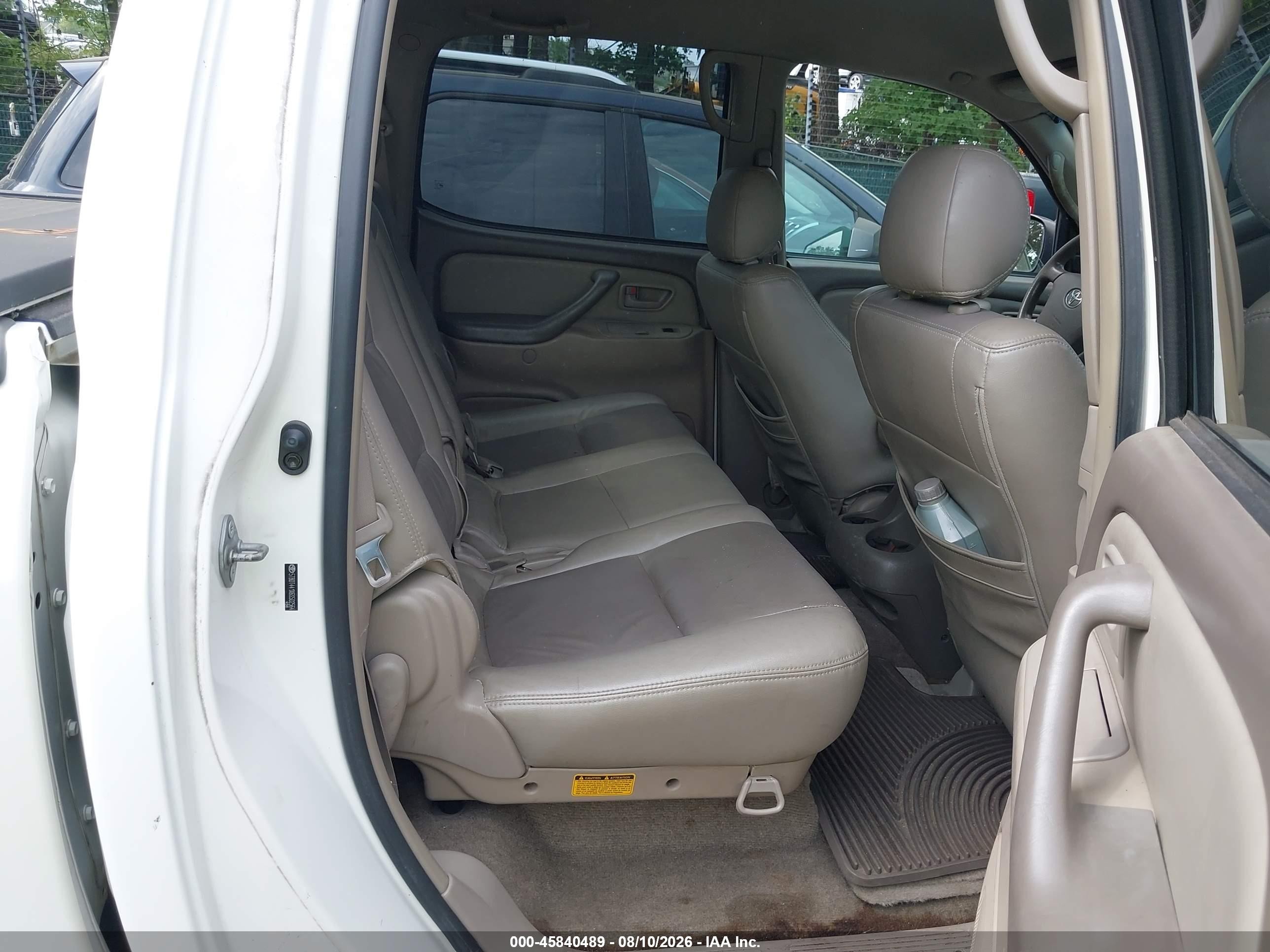 2006 Toyota Tundra Sr5 V8 White vin: 5TBDT441X6S502564