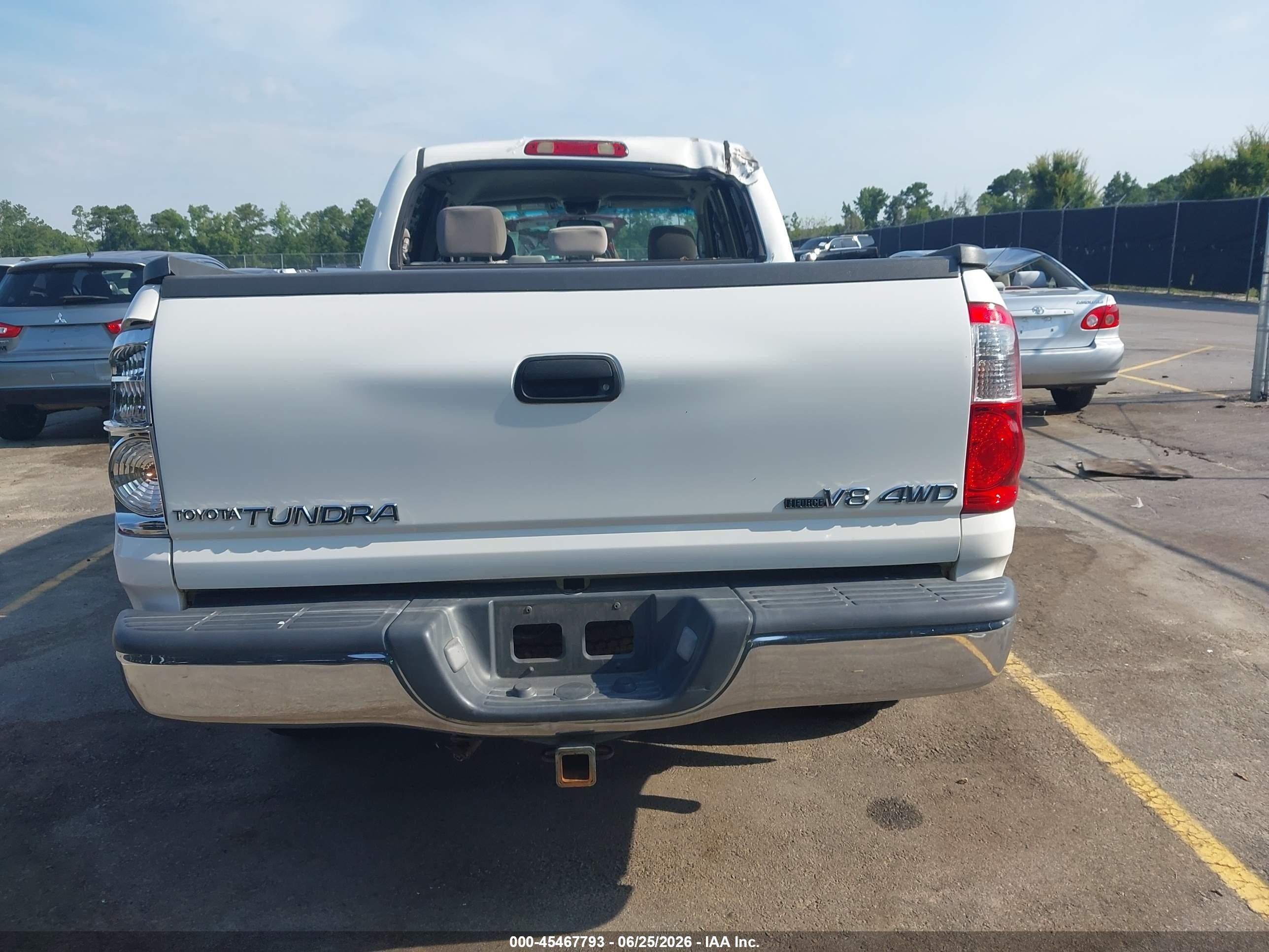 2006 Toyota Tundra Sr5 V8 White vin: 5TBDT441X6S507814