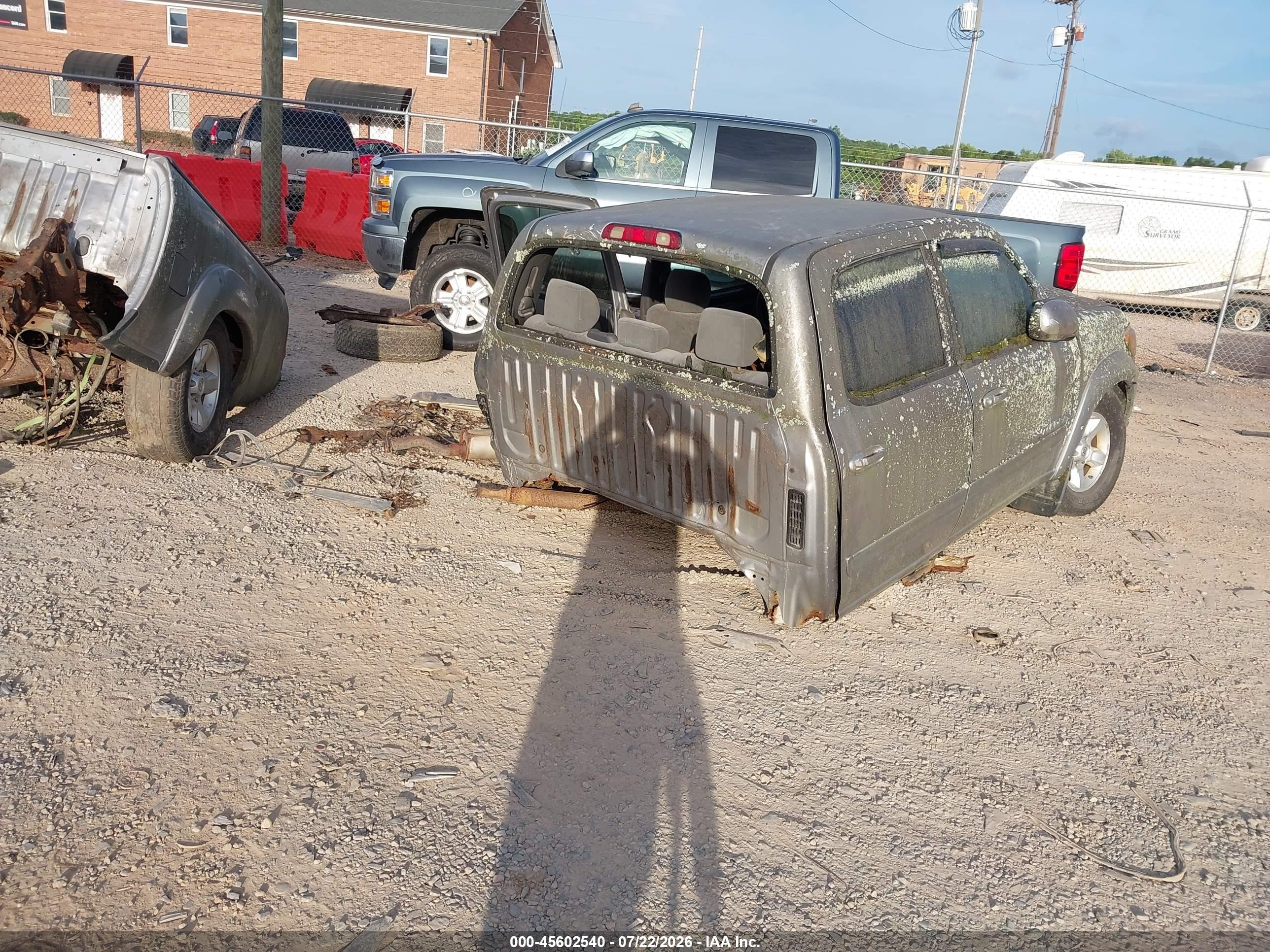 2006 Toyota Tundra Sr5 V8 Silver vin: 5TBDT441X6S521759