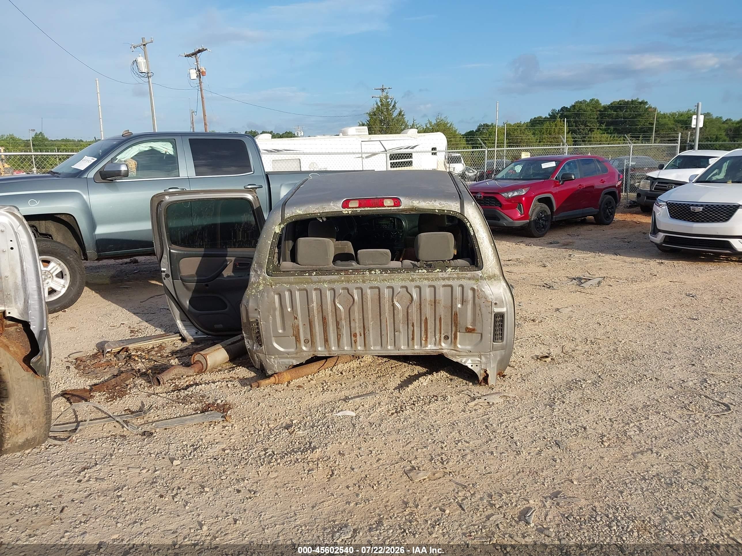2006 Toyota Tundra Sr5 V8 Silver vin: 5TBDT441X6S521759