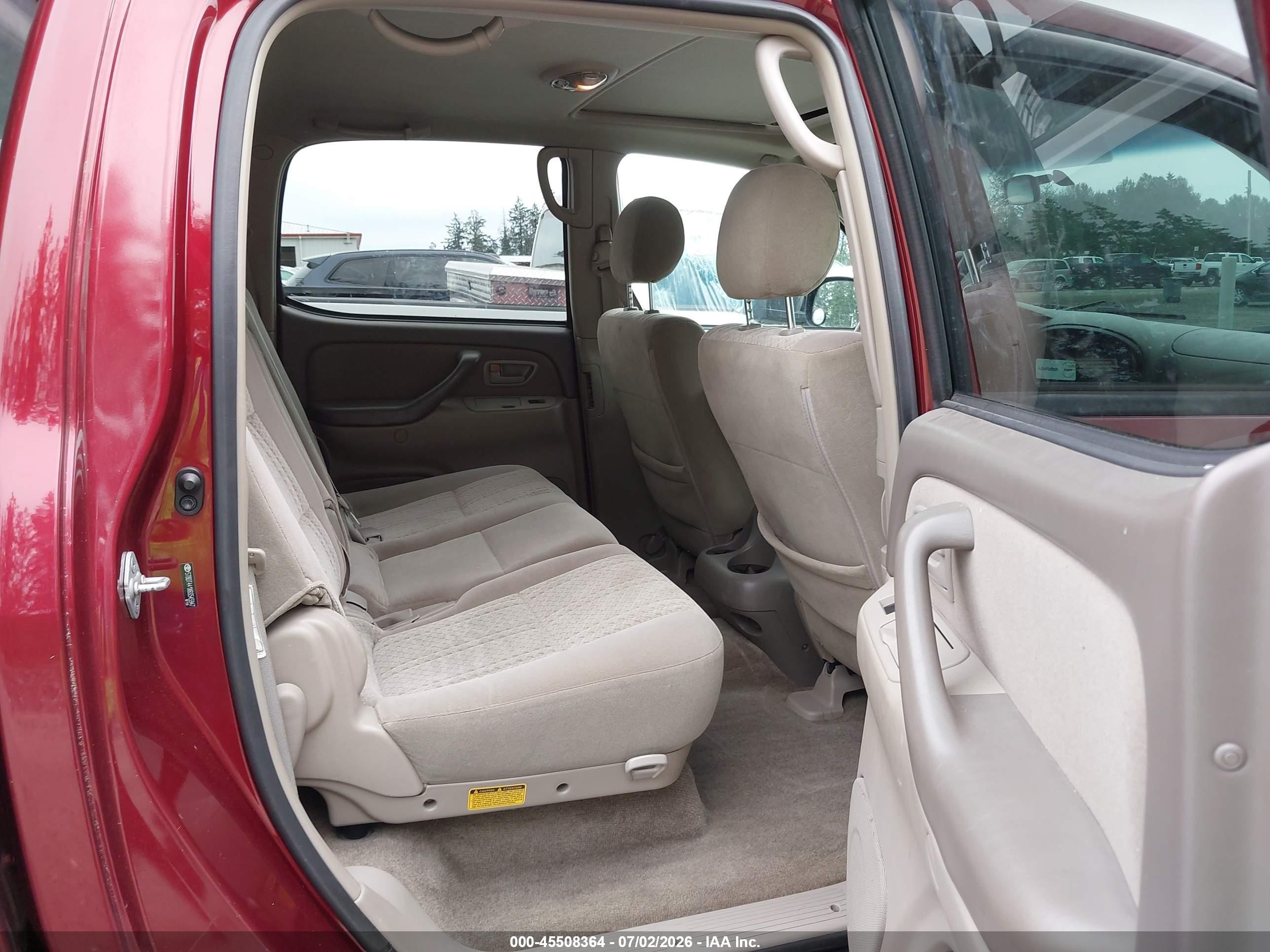 2006 Toyota Tundra Sr5 V8 Red vin: 5TBDT441X6S545947