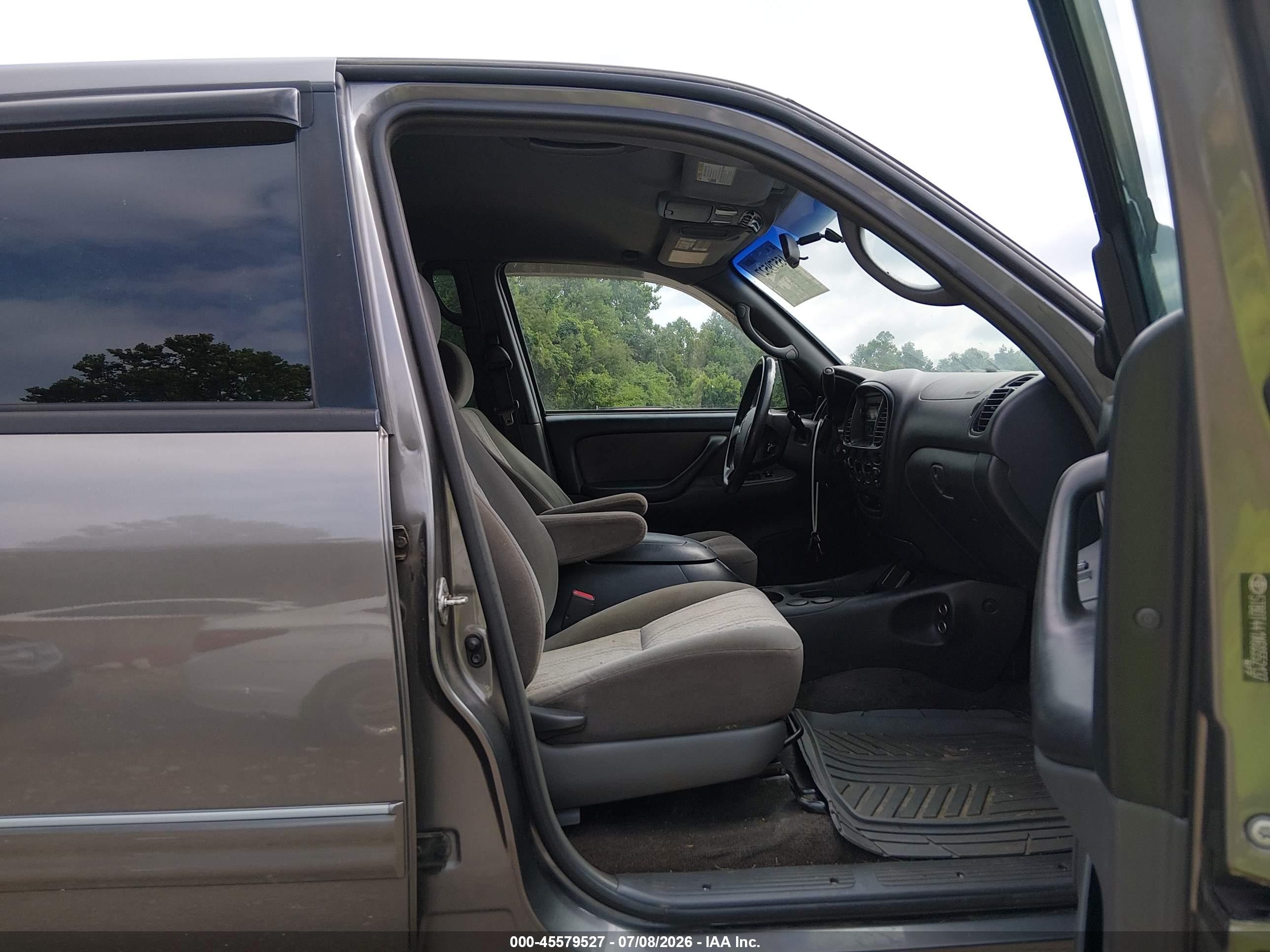 2006 Toyota Tundra Sr5 V8 Gray vin: 5TBDT441X6S552137