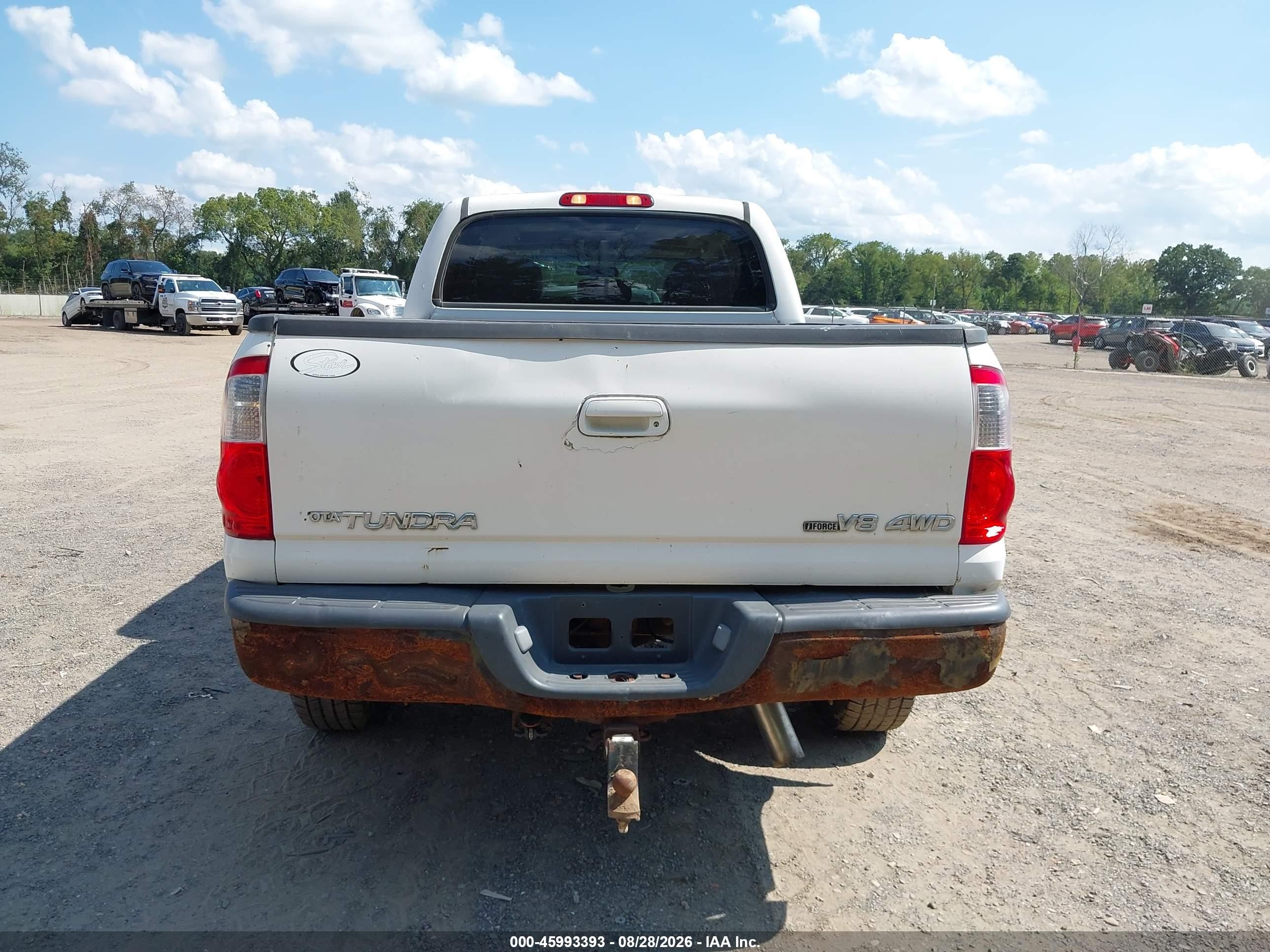 2006 Toyota Tundra Limited V8 Белый vin: 5TBDT48116S516105