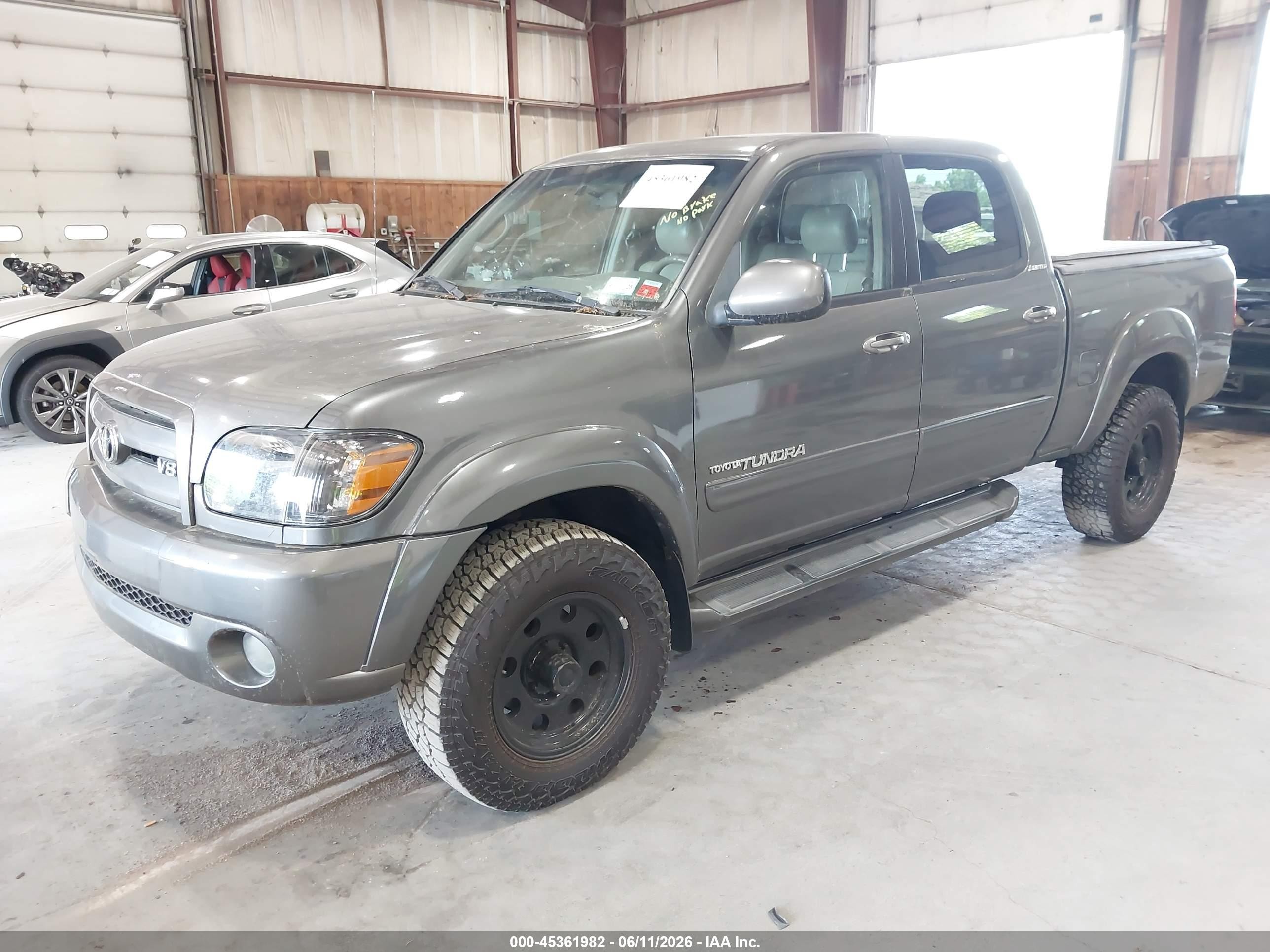 2005 Toyota Tundra Limited V8 Gray vin: 5TBDT48135S486216