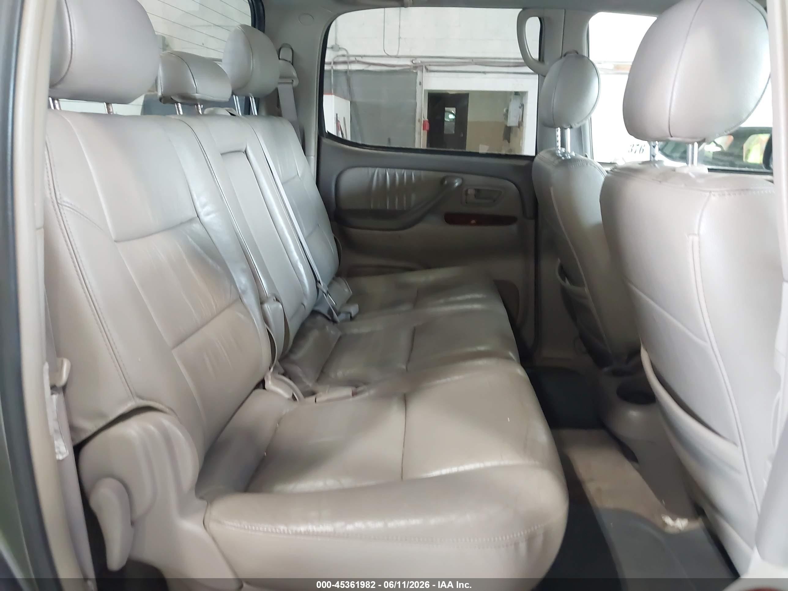 2005 Toyota Tundra Limited V8 Gray vin: 5TBDT48135S486216