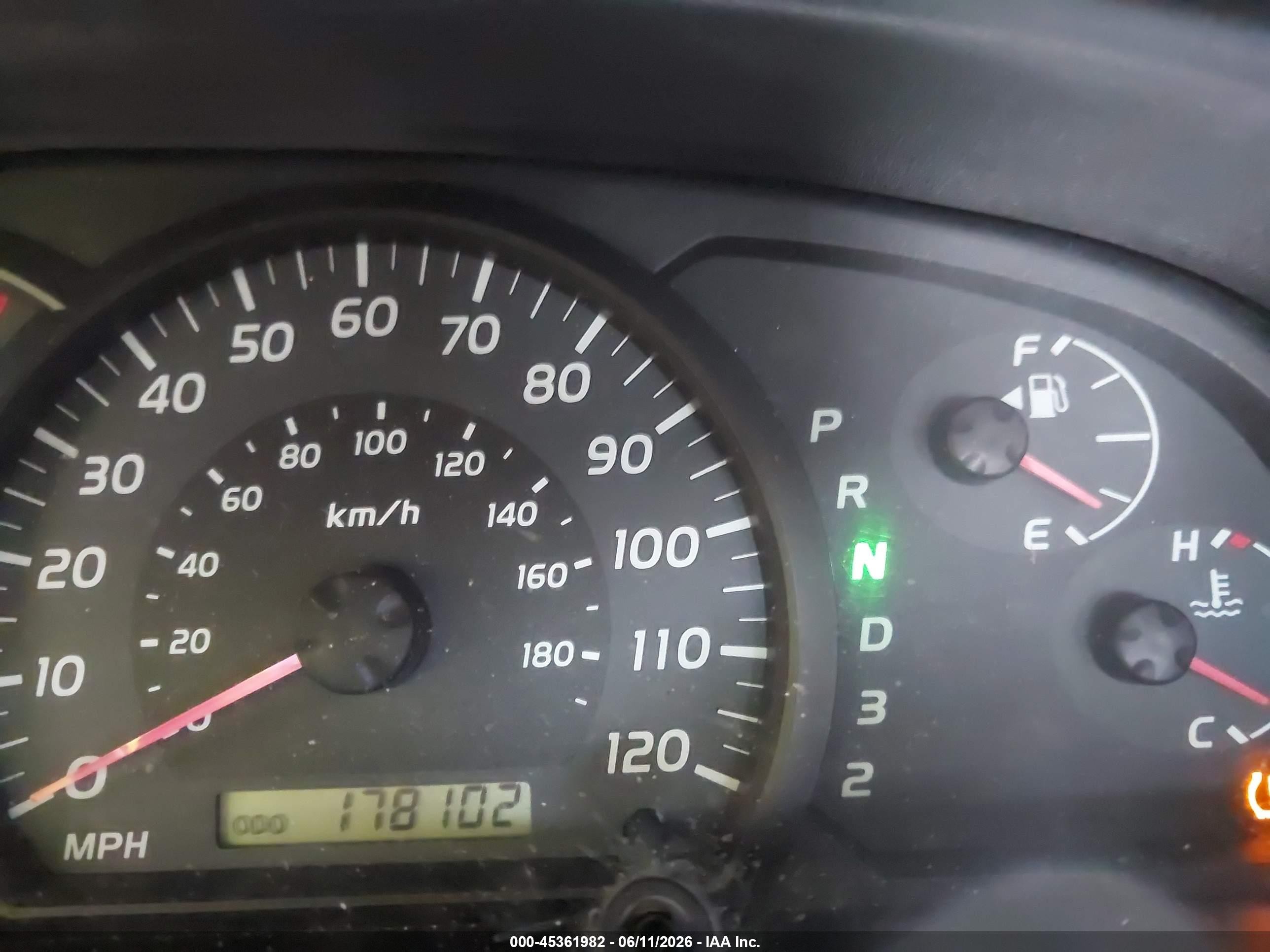 2005 Toyota Tundra Limited V8 Gray vin: 5TBDT48135S486216