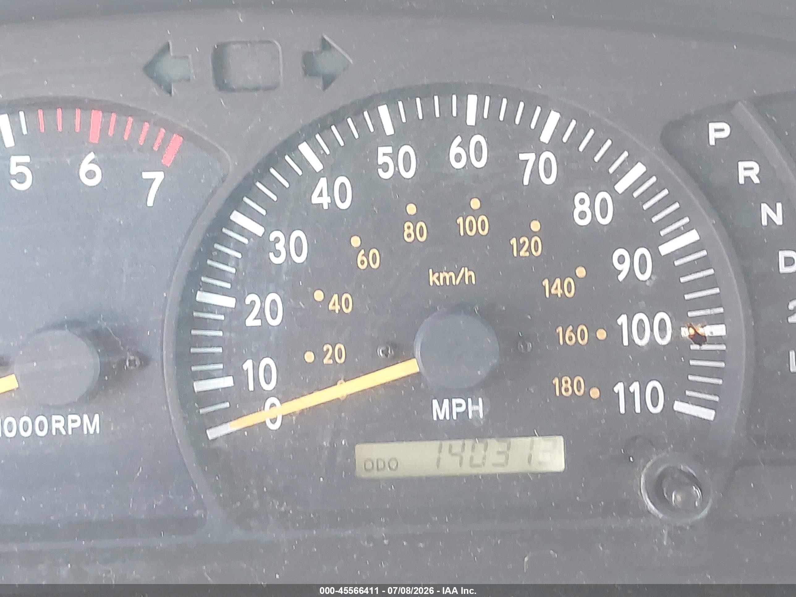 2004 Toyota Tundra Limited V8 Red vin: 5TBDT48144S435788