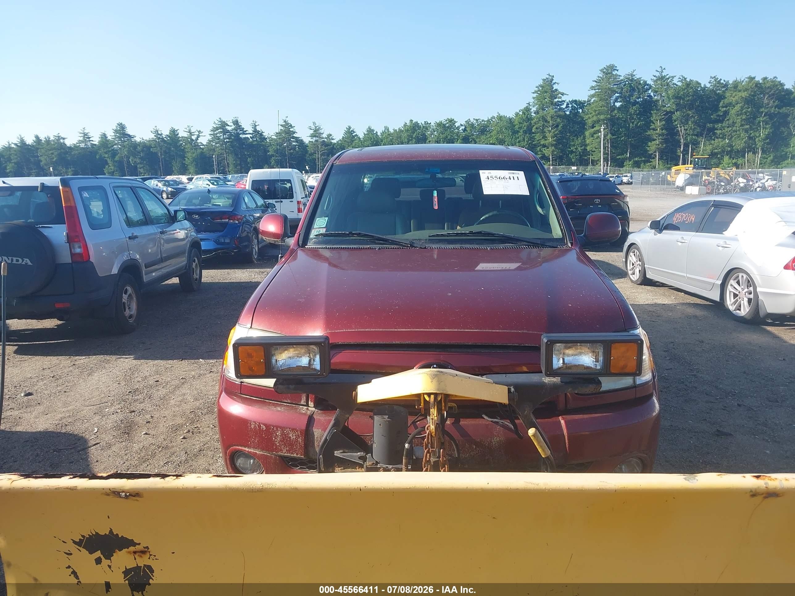 2004 Toyota Tundra Limited V8 Red vin: 5TBDT48144S435788