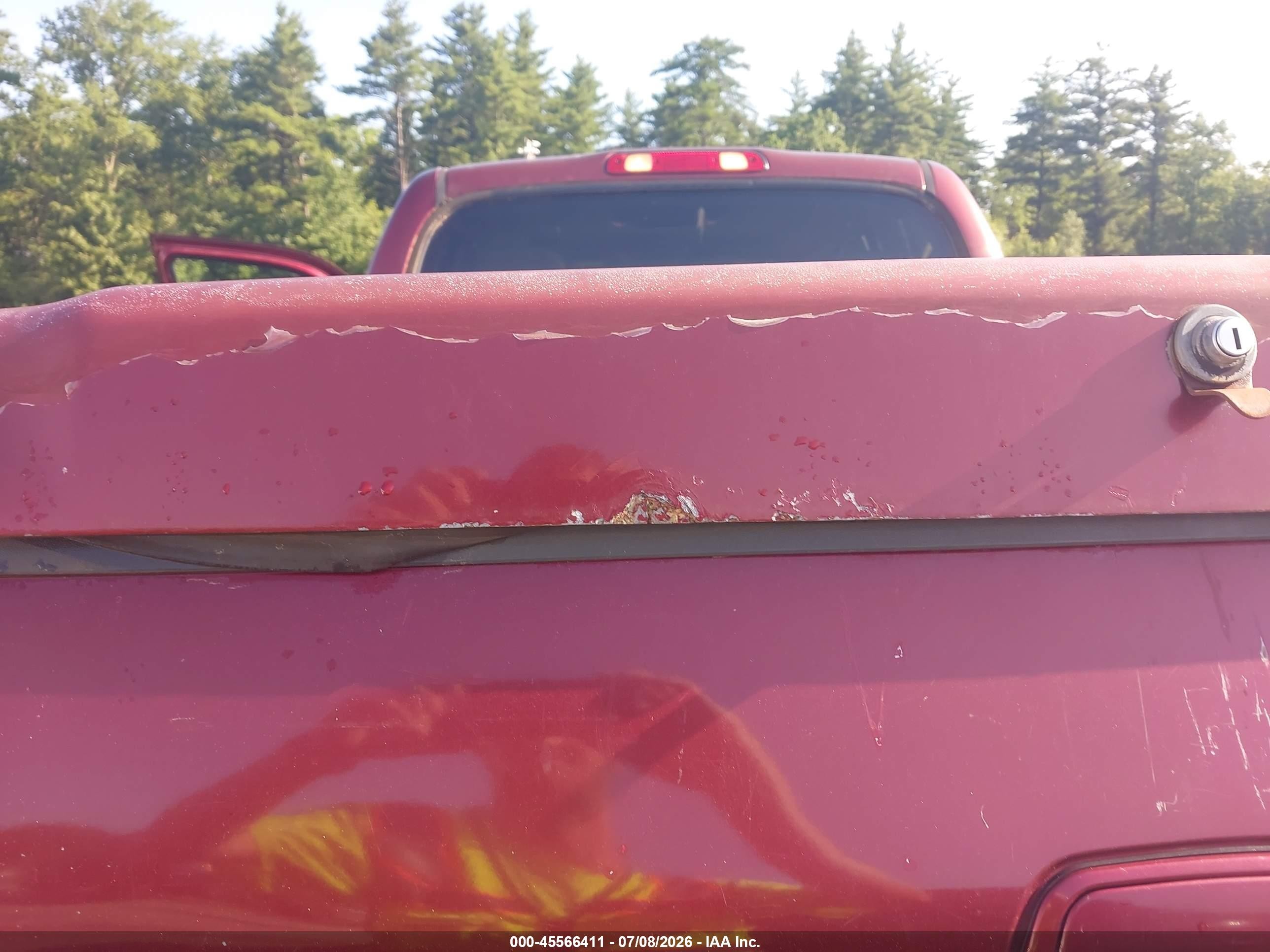 2004 Toyota Tundra Limited V8 Red vin: 5TBDT48144S435788