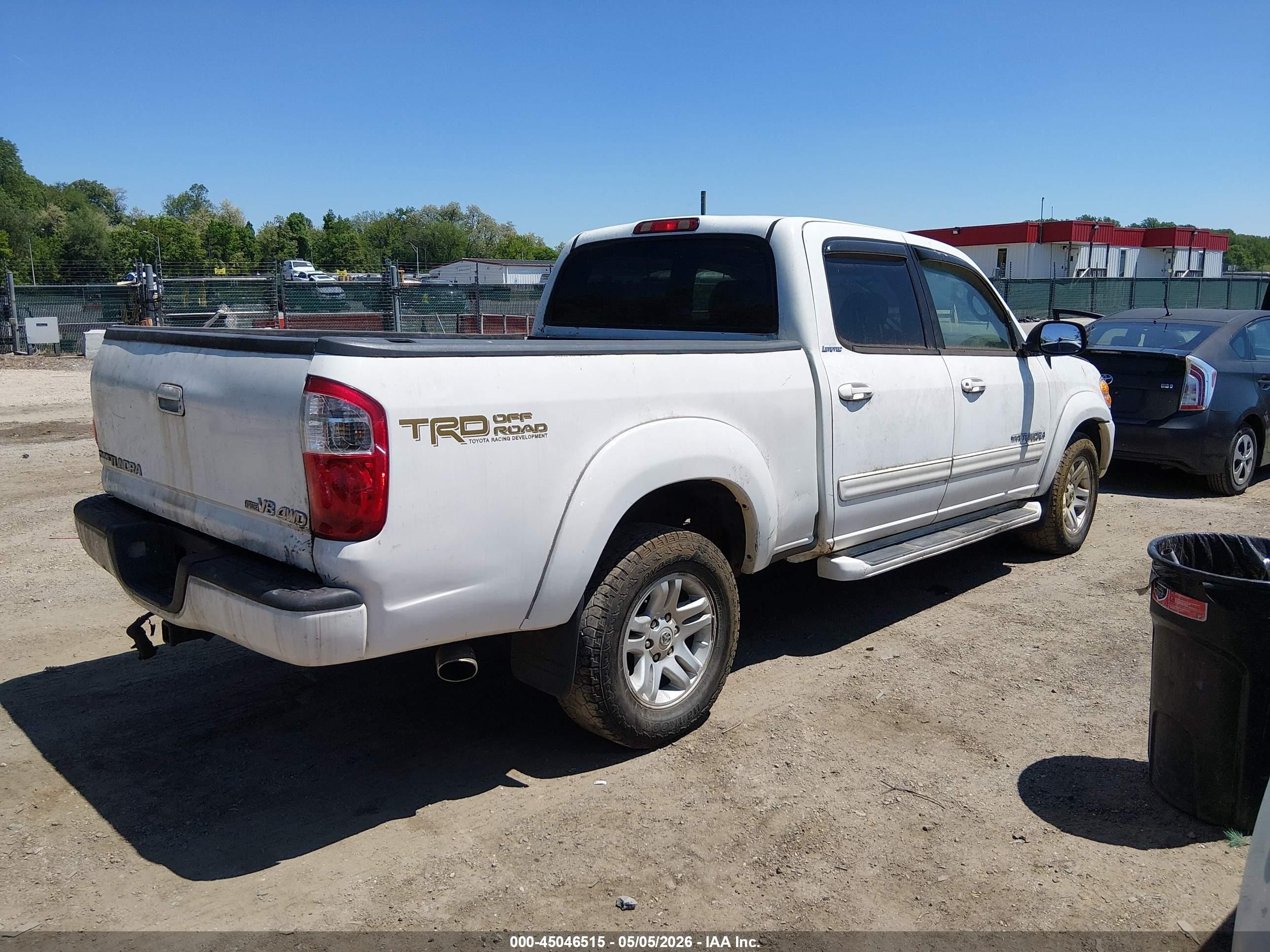 2005 Toyota Tundra Limited V8 White vin: 5TBDT48145S475788