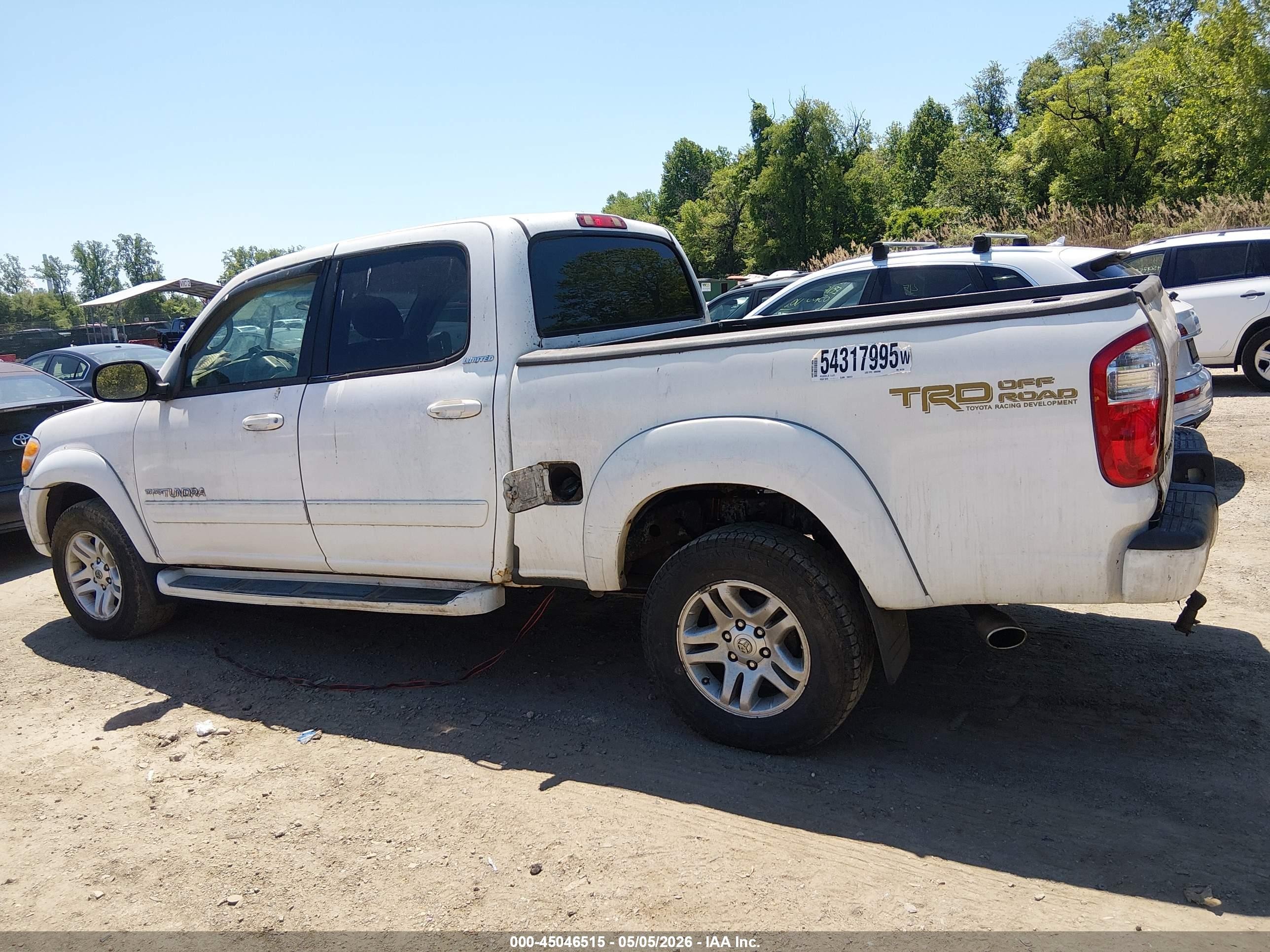 2005 Toyota Tundra Limited V8 White vin: 5TBDT48145S475788