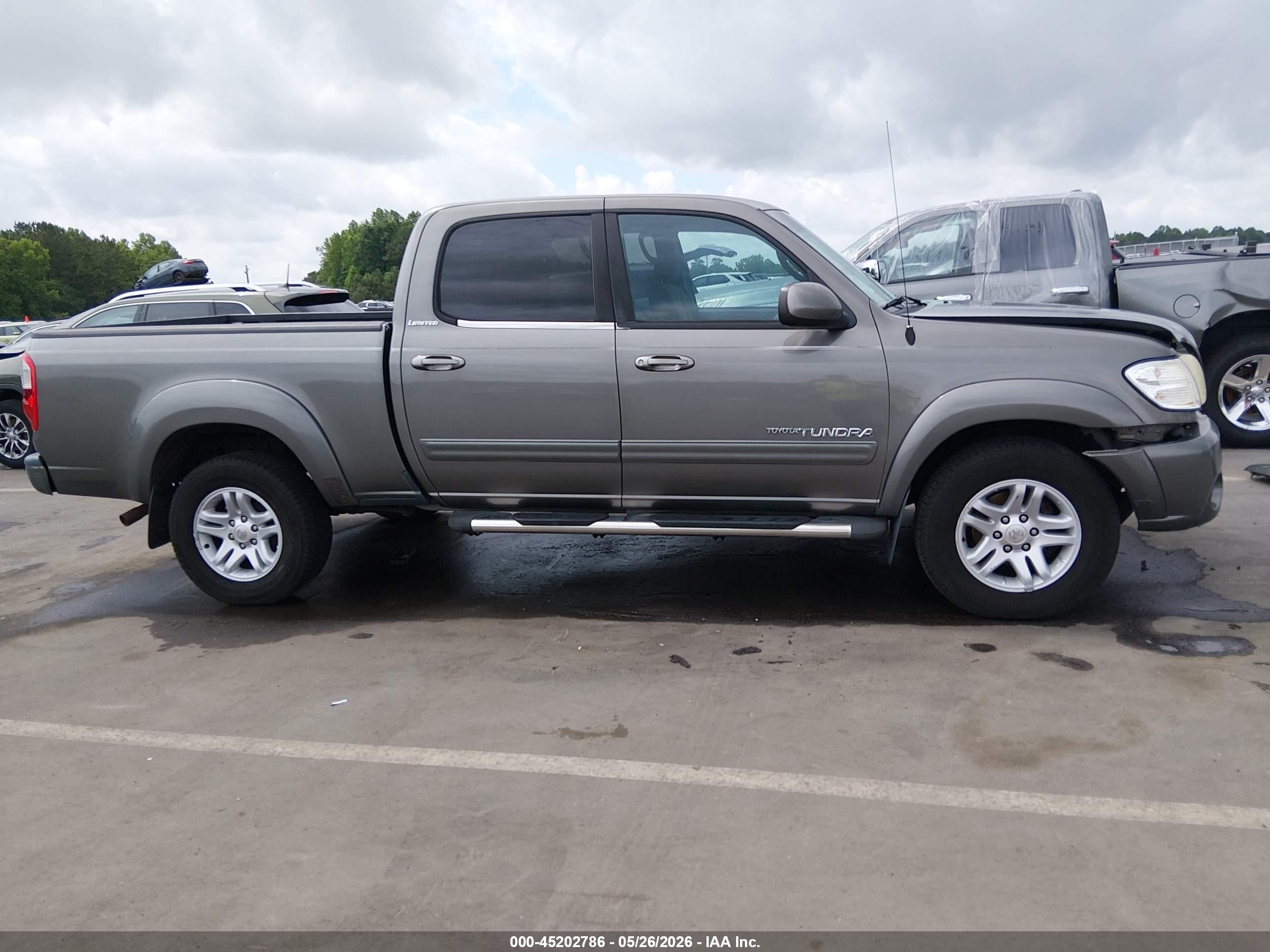 2004 Toyota Tundra Limited V8 Gray vin: 5TBDT48154S463955
