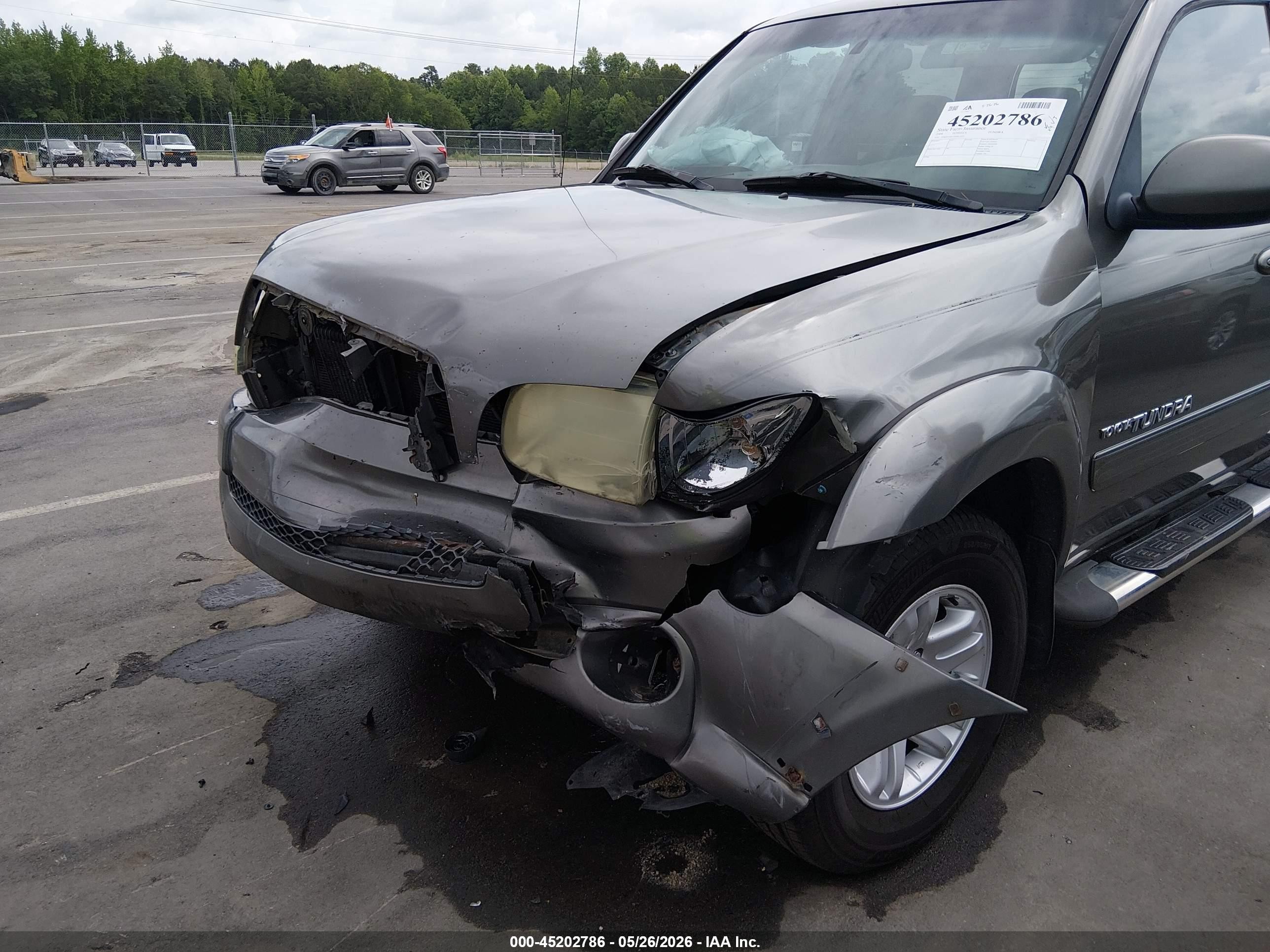 2004 Toyota Tundra Limited V8 Gray vin: 5TBDT48154S463955