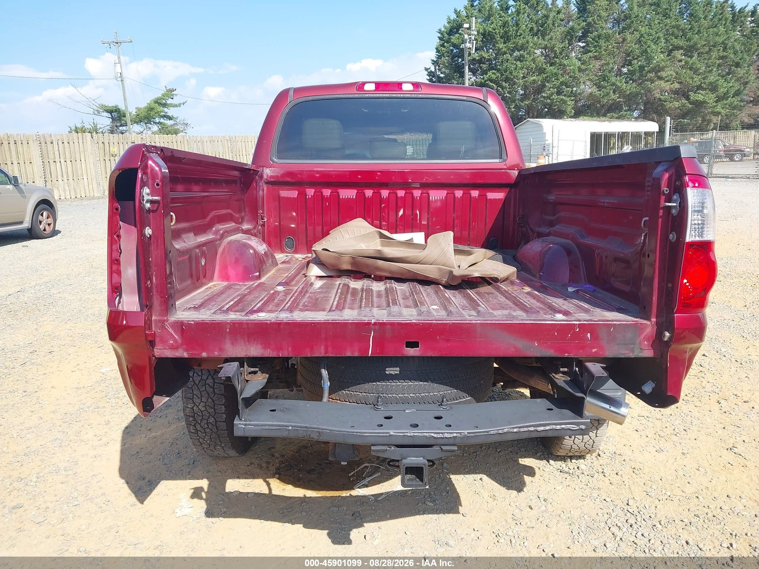 2006 Toyota Tundra Limited V8 Burgundy vin: 5TBDT48176S511393