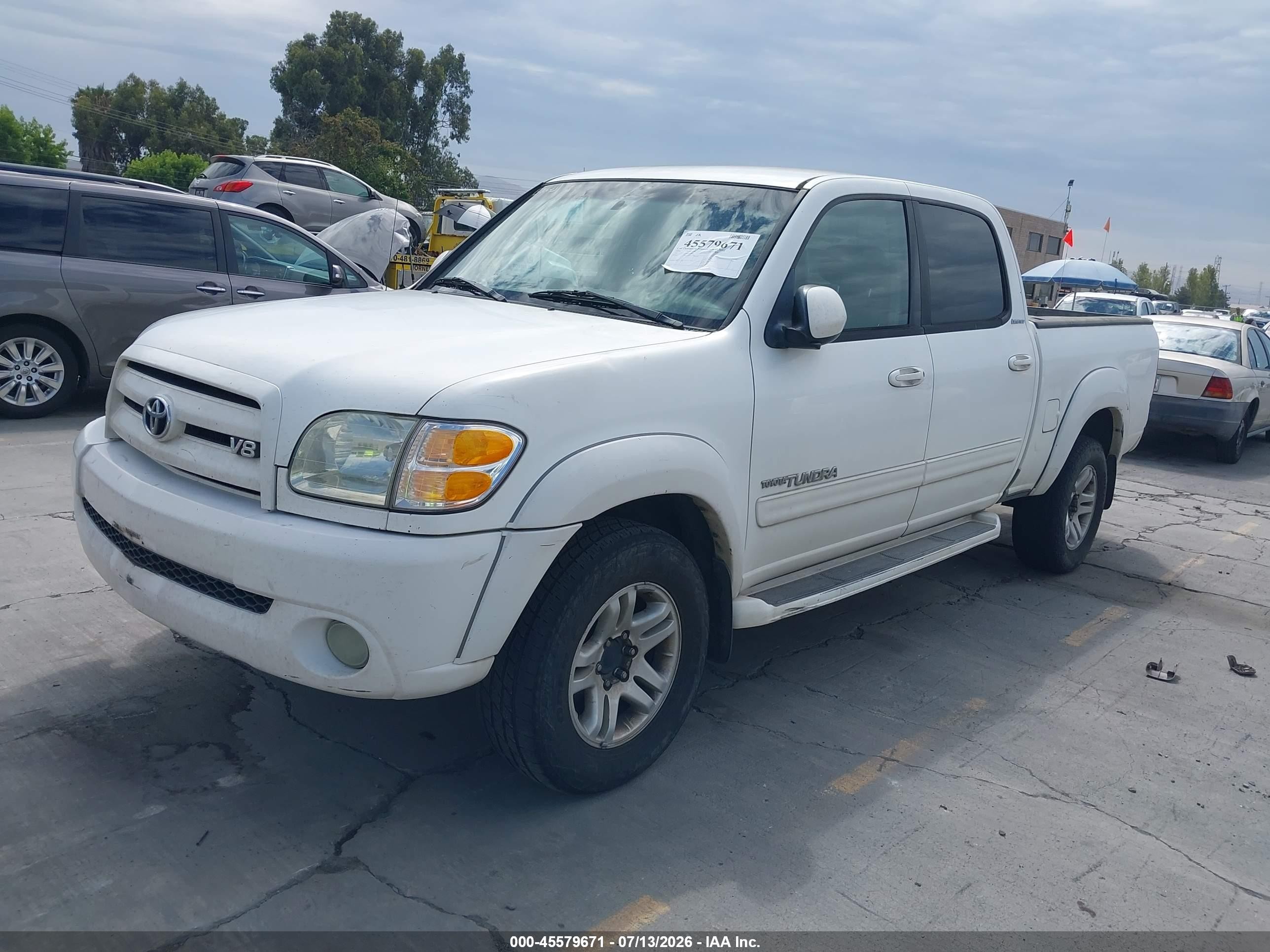 2004 Toyota Tundra Limited V8 White vin: 5TBDT48184S439973