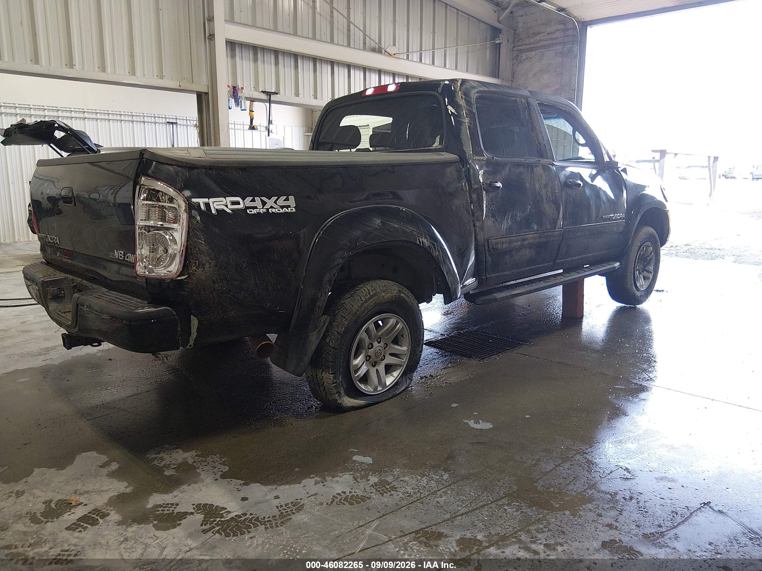 2004 Toyota Tundra Limited V8 Черный vin: 5TBDT48184S450701
