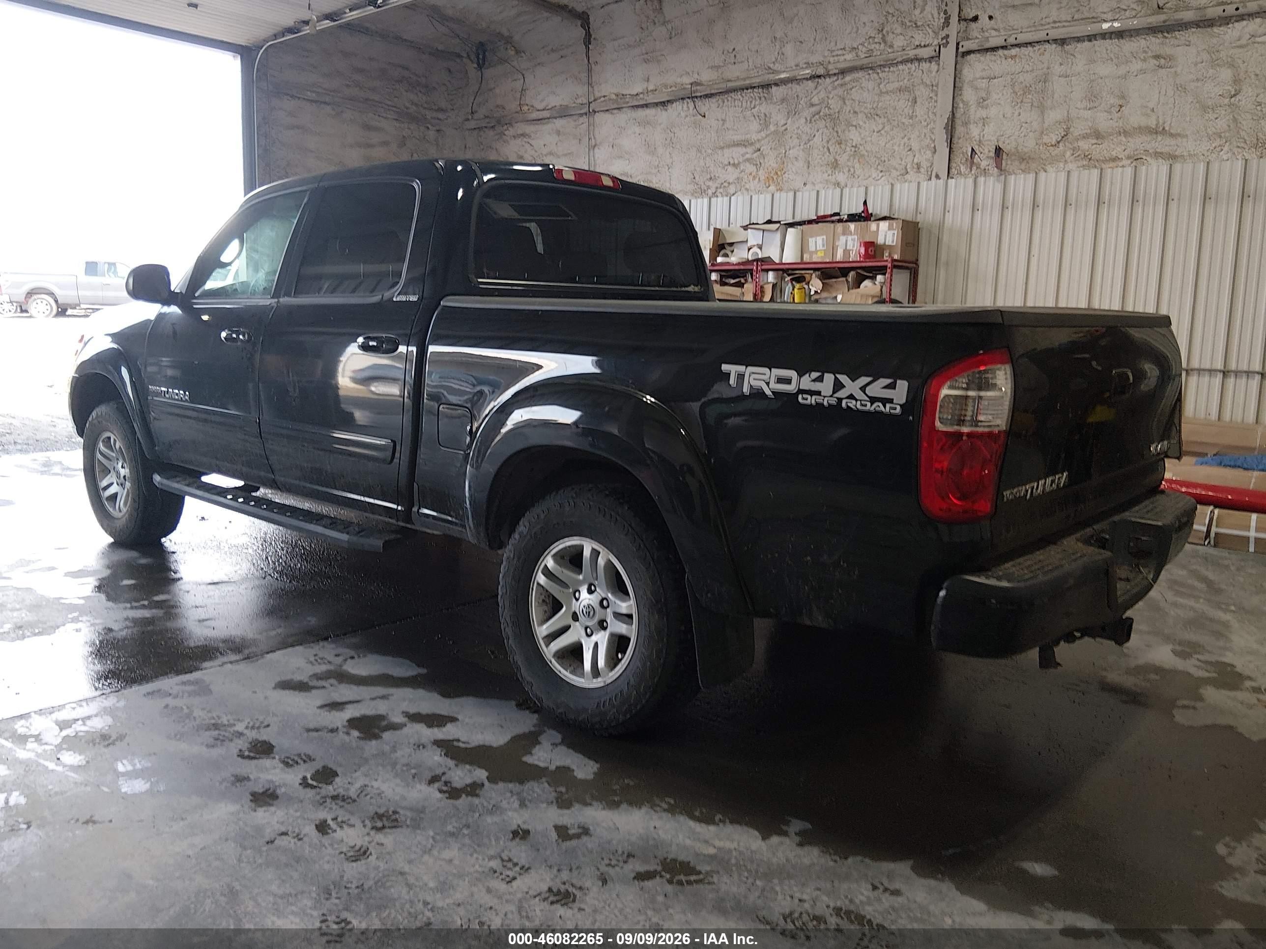 2004 Toyota Tundra Limited V8 Черный vin: 5TBDT48184S450701