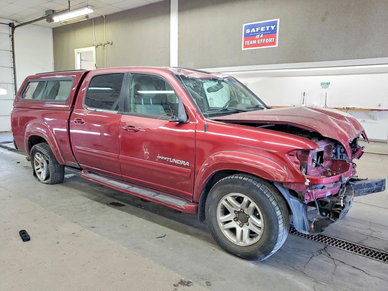 2005 Toyota Tundra Double Cab Limited Red vin: 5TBDT48185S478127