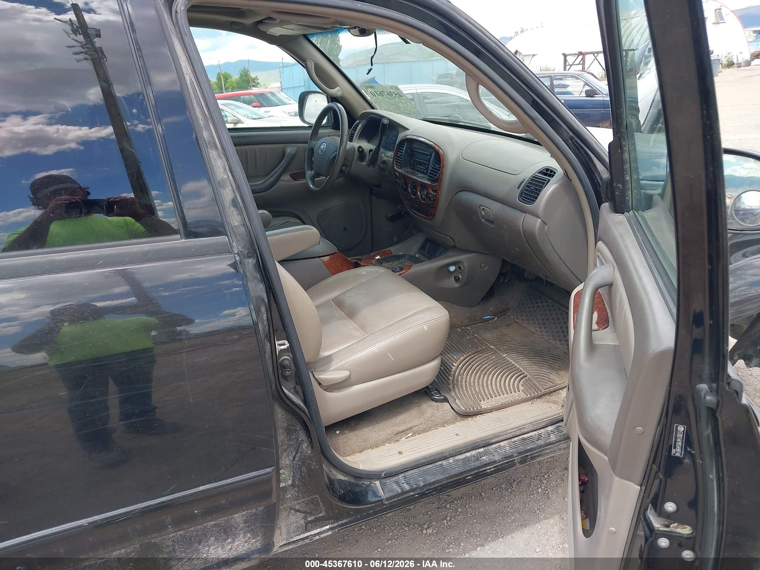 2005 Toyota Tundra Limited V8 Black vin: 5TBDT48185S498748
